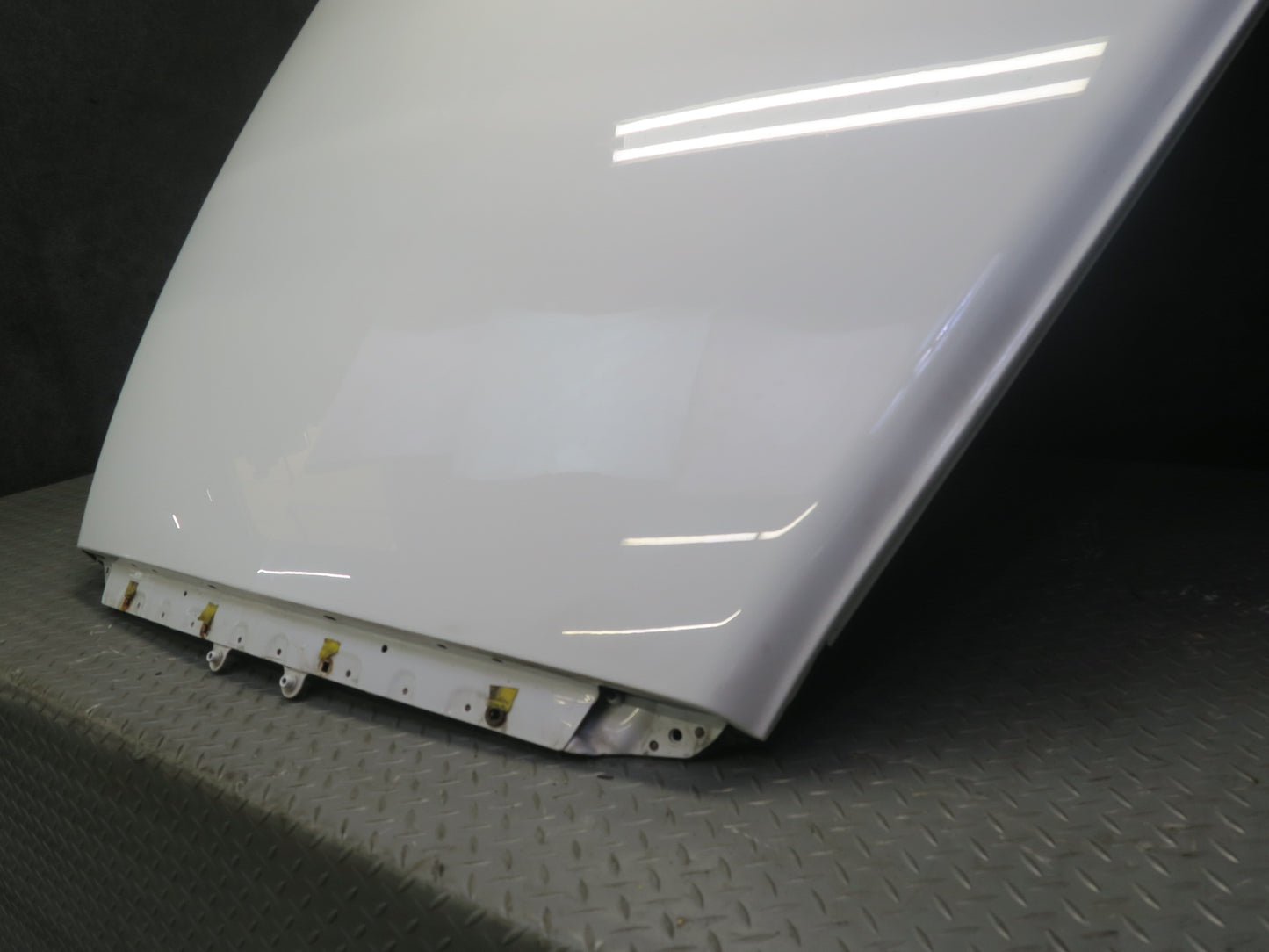 2003-2008 Bentley Continental GT Front Hood Bonnet Shell Panel Glacier White