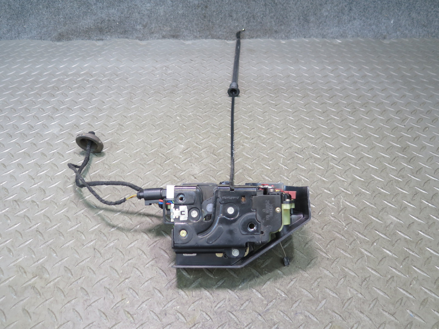 03-11 Bentley Continental GT Front Right Door Lock Latch Actuator 3W0837350B