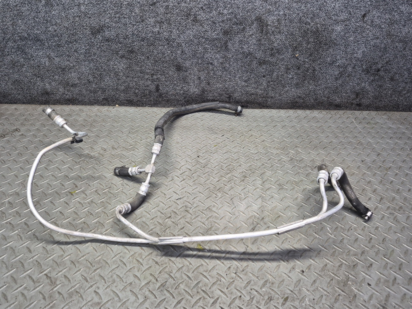 1996 Chevrolet Corvette C4 5.7L Engine Water Coolant Hose Pipe Line Set OEM