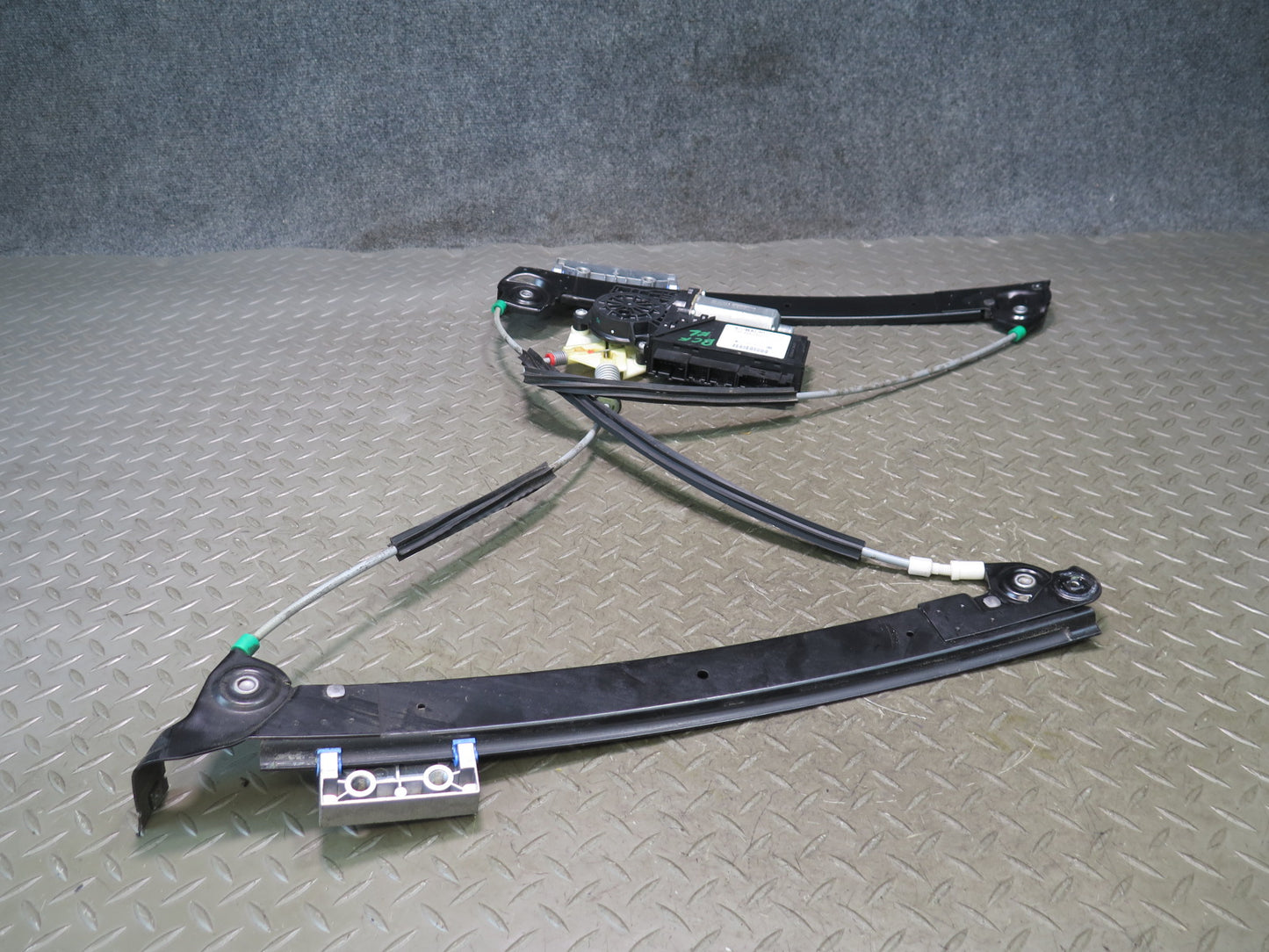 2003-2007 Bentley Continental GT Coupe Left Door Window Regulator w Motor