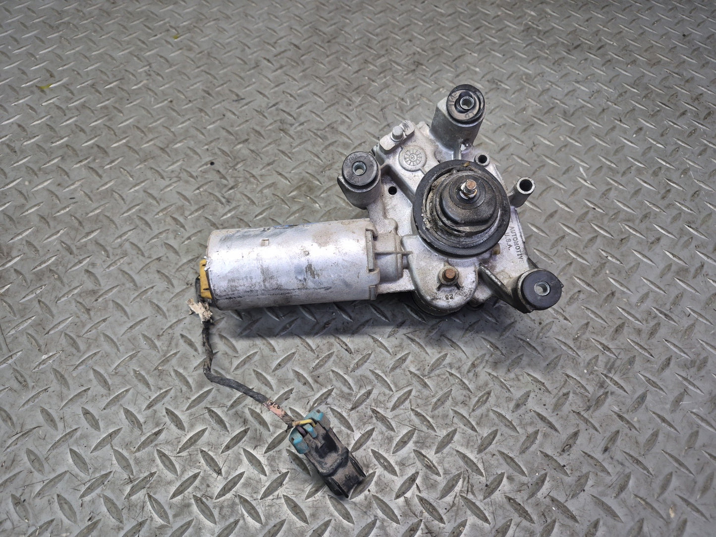 84-96 Chevrolet Corvette C4 Windshield Wiper Motor 22154988 OEM