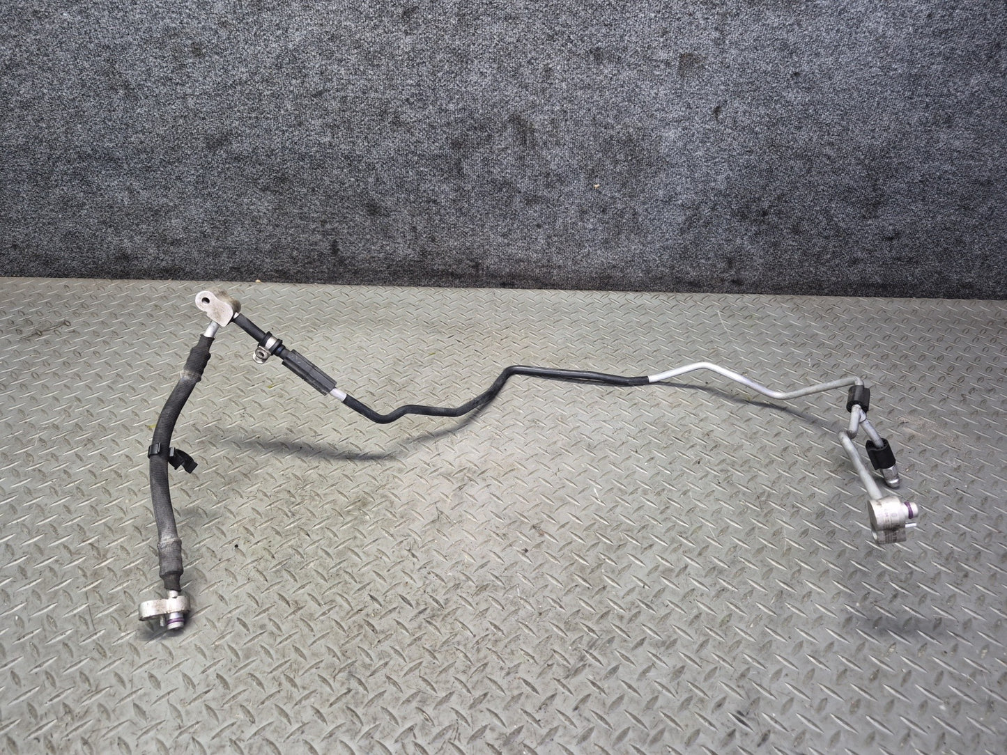 11-15 Audi 4L Q7 3.0L Ctwb Set of 8 A/C Air Condition Hose Pipe Line OEM