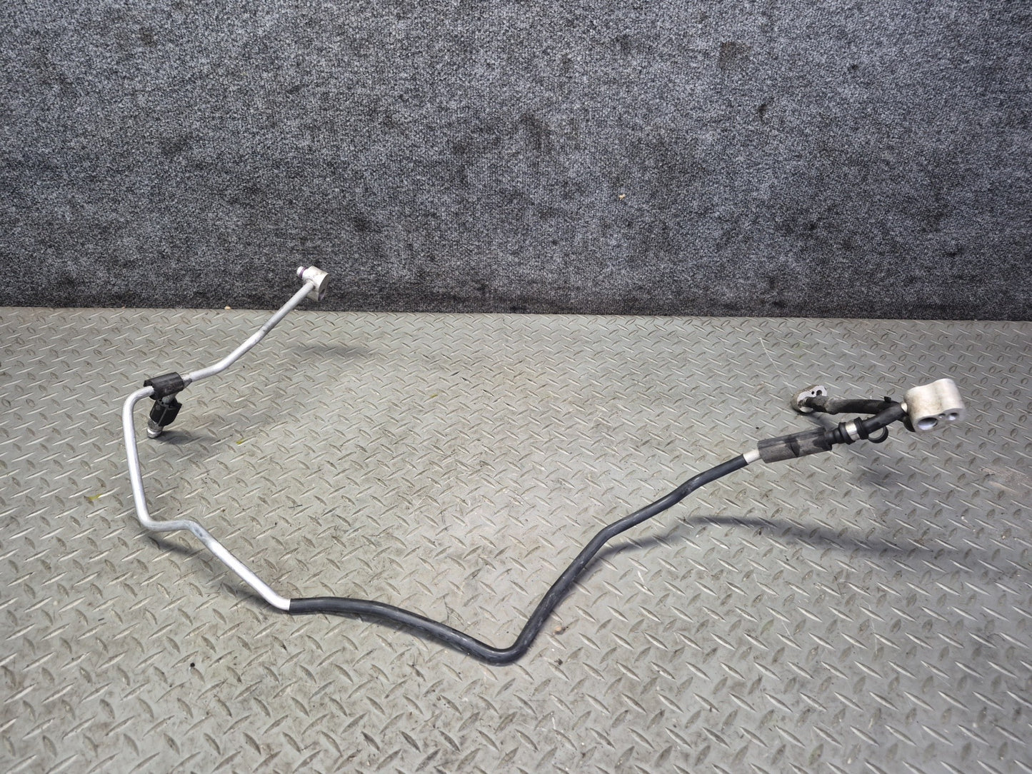 11-15 Audi 4L Q7 3.0L Ctwb Set of 8 A/C Air Condition Hose Pipe Line OEM