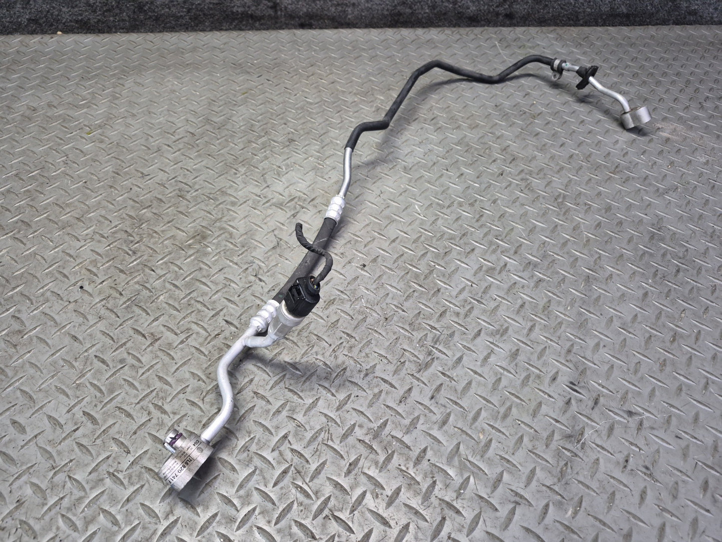11-15 Audi 4L Q7 3.0L Ctwb Set of 8 A/C Air Condition Hose Pipe Line OEM