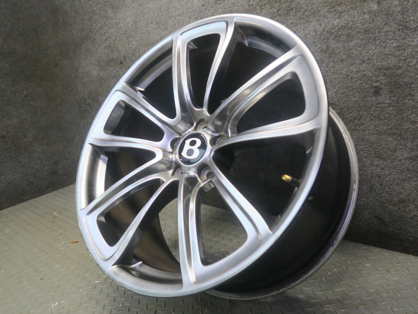 2009-2011 Bentley Continental Supersport R20 20" Forged Wheel Rim 20x9.5J ET41