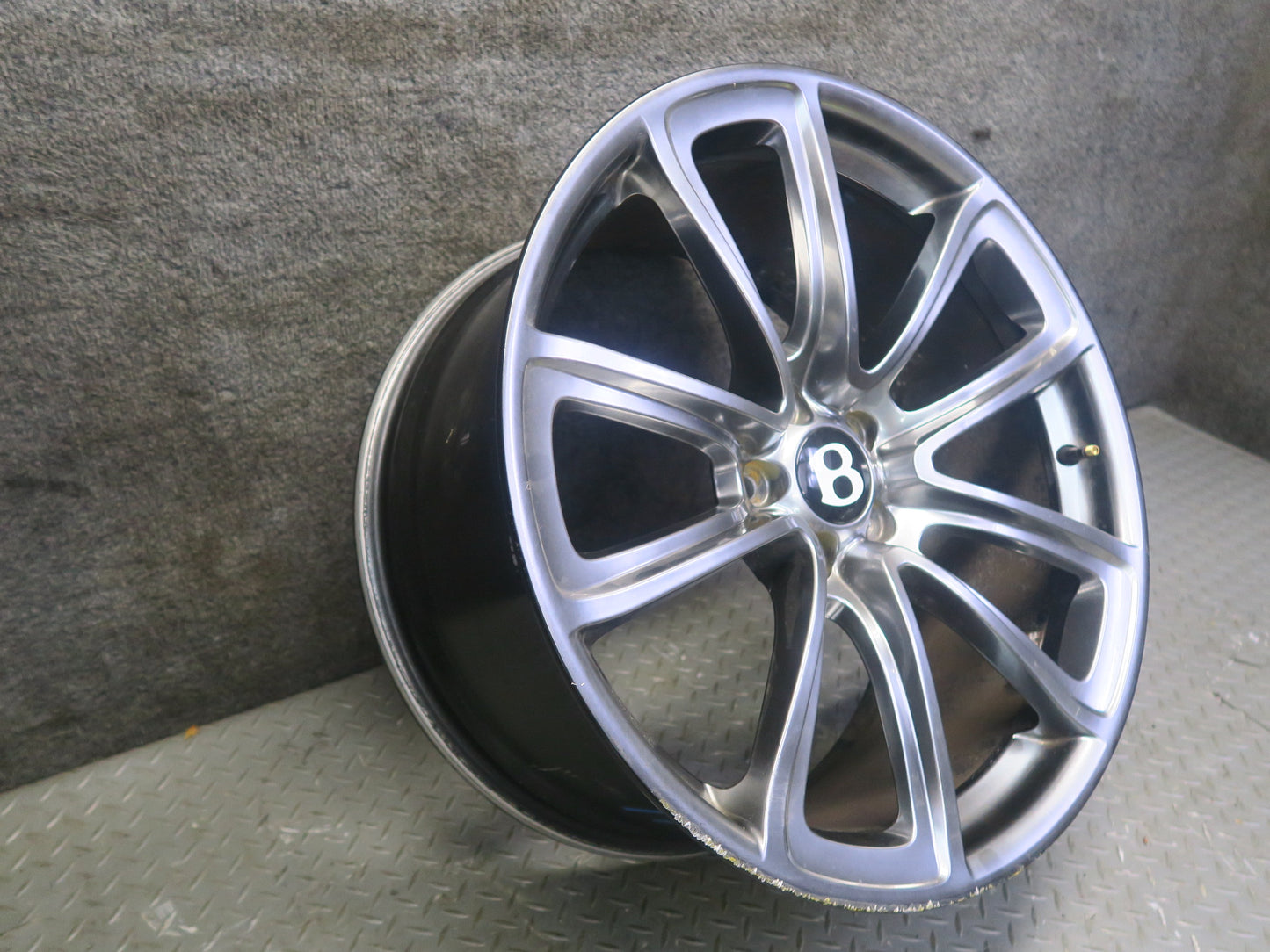 2009-2011 Bentley Continental Supersport R20 20" Forged Wheel Rim 20x9.5J ET41