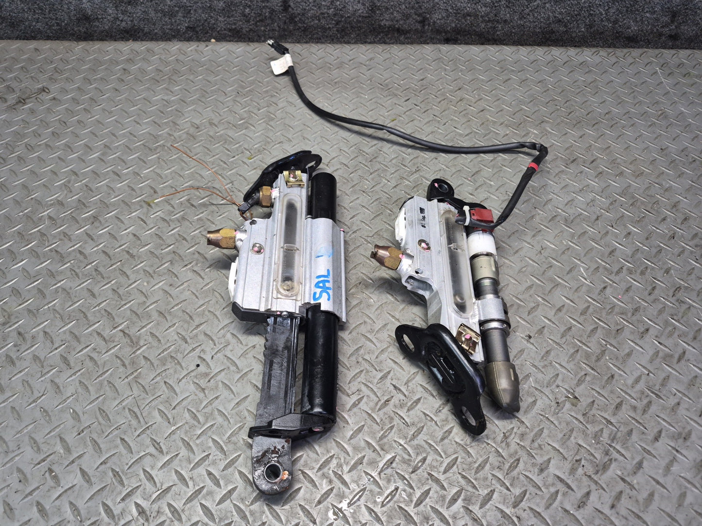 96-02 Mercedes R129 SL500 SL600 TOP Roof Hydraulic Cylinder Valve Block Set OEM