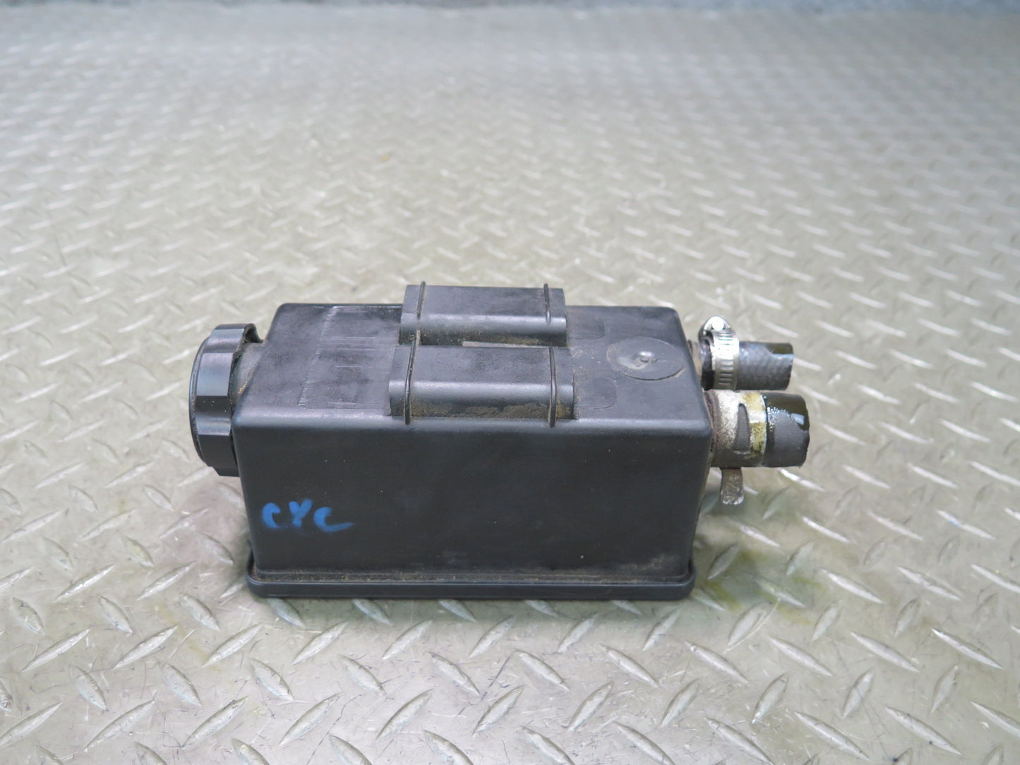 92-96 Chevrolet Corvette C4 Power Steering Fluid Reservoir Tank OEM