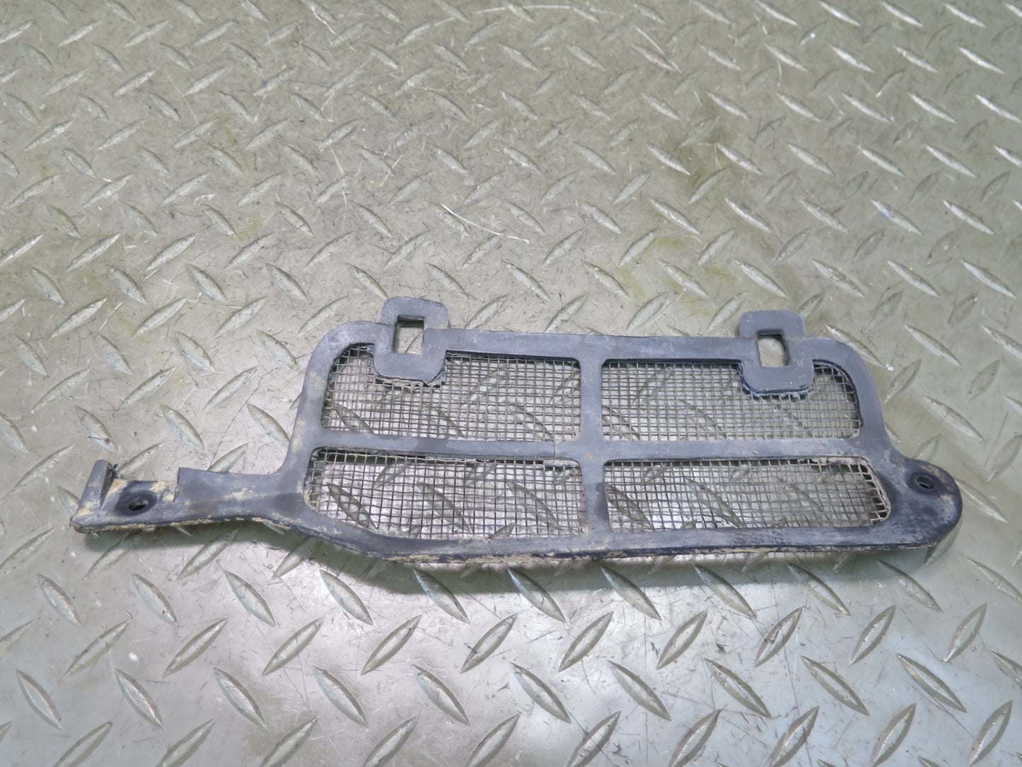 84-96 Chevrolet Corvette C4 Windshield Cowl Drain Screen Grille Trim Set OEM