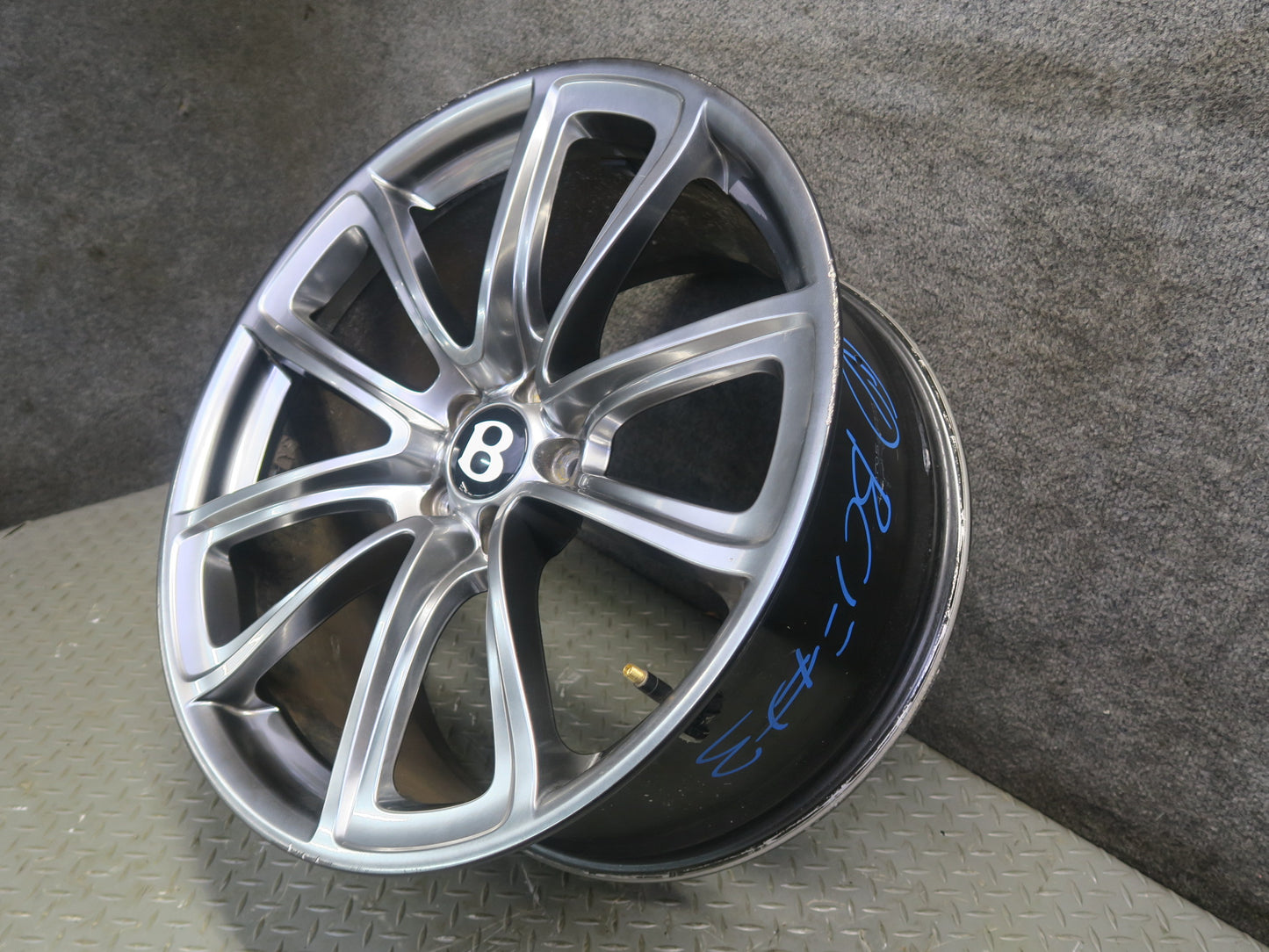 2009-2011 Bentley Continental Supersport R20 20" Forged Wheel Rim 20x9.5J ET41