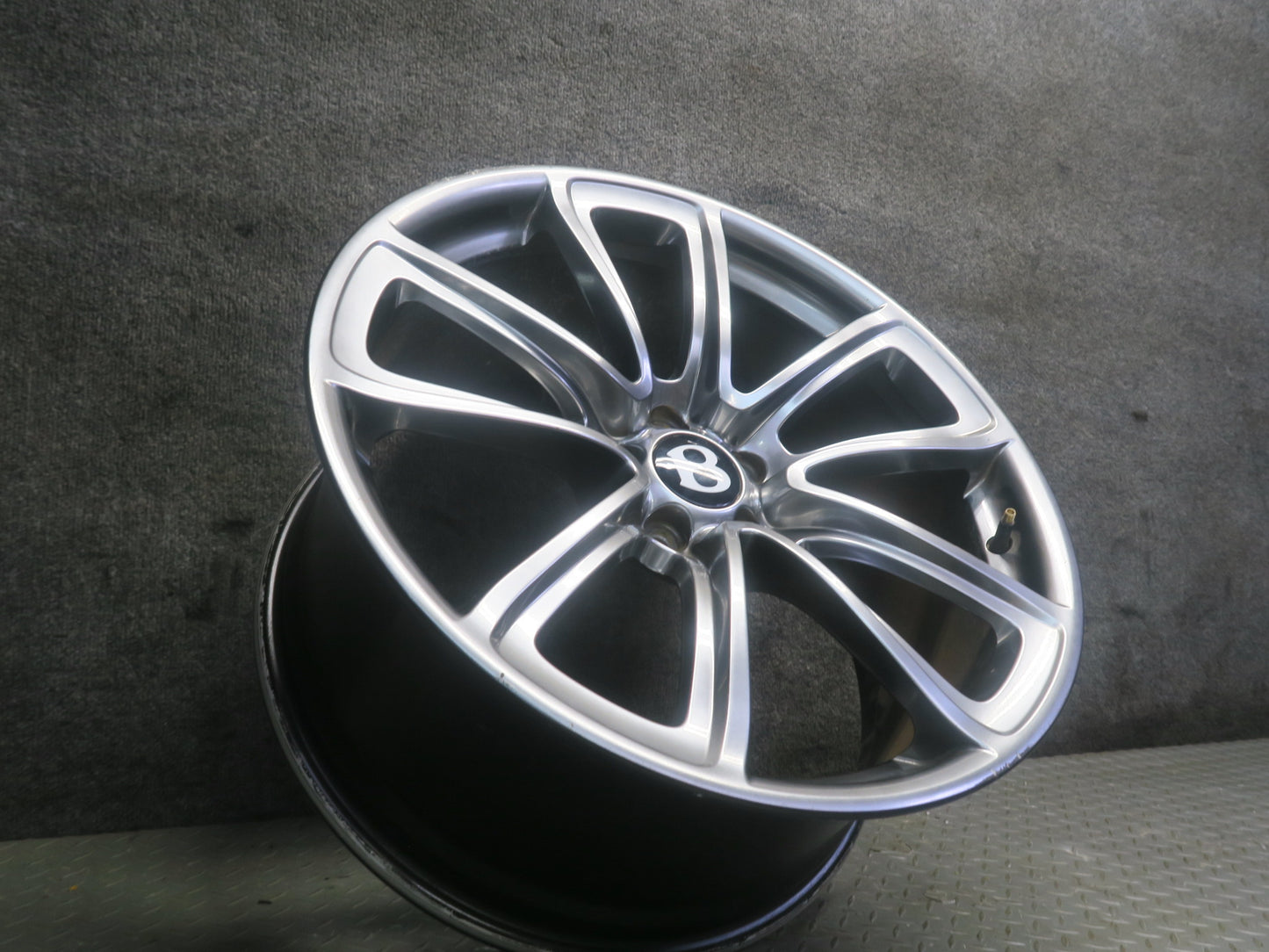 2009-2011 Bentley Continental Supersport R20 20" Forged Wheel Rim 20x9.5J ET41
