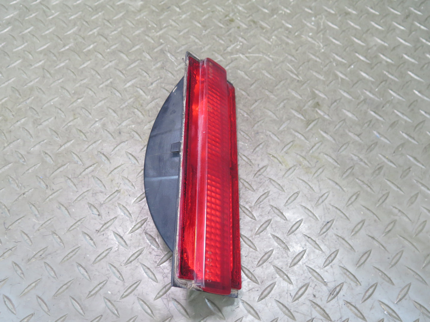91-96 Chevrolet Corvette C4 Rear Center 3RD Third Brake Light 16514080 OEM