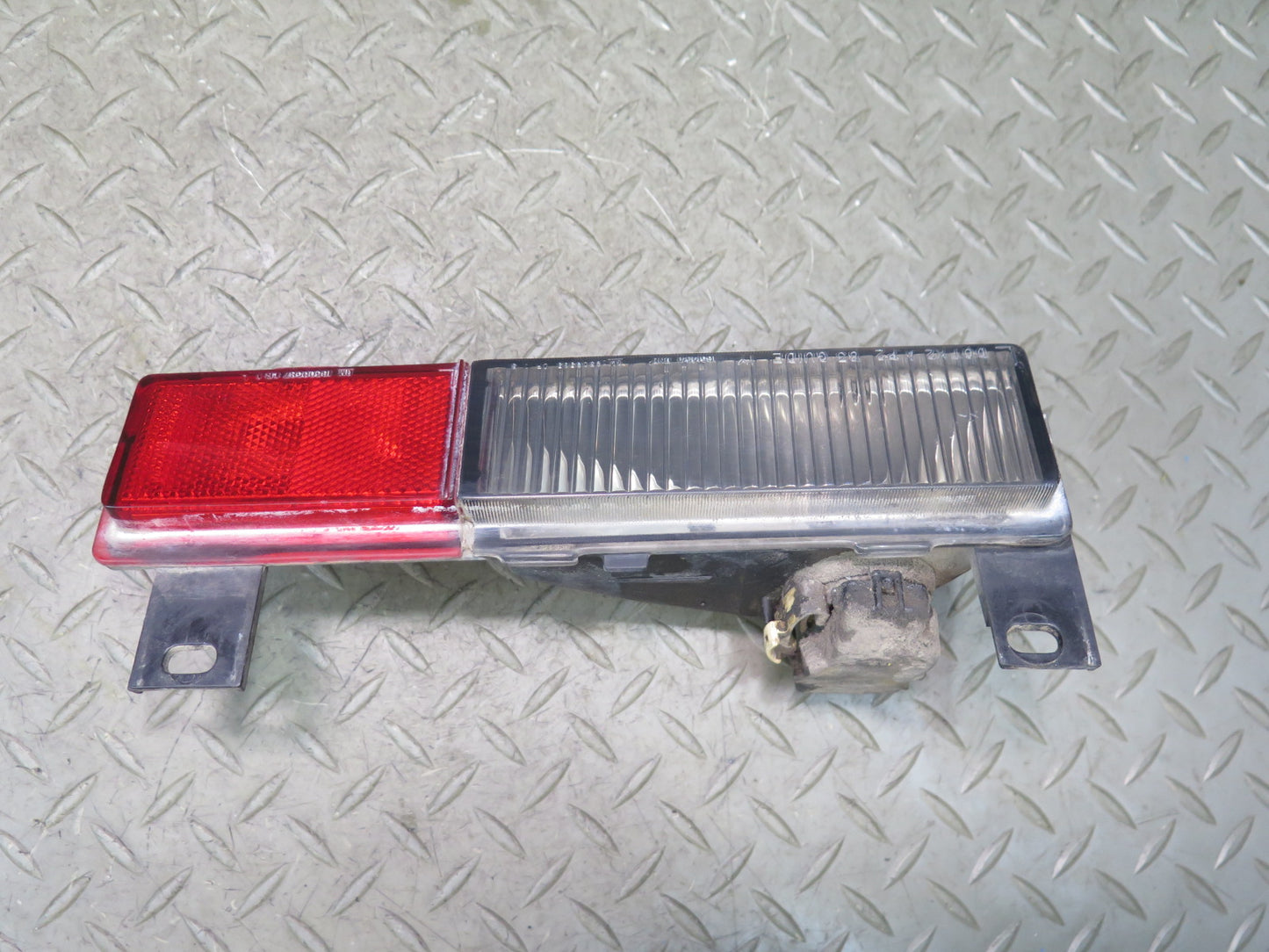 91-96 Chevrolet Corvette C4 Rear Left & Right Side Marker Light Lamp Set OEM