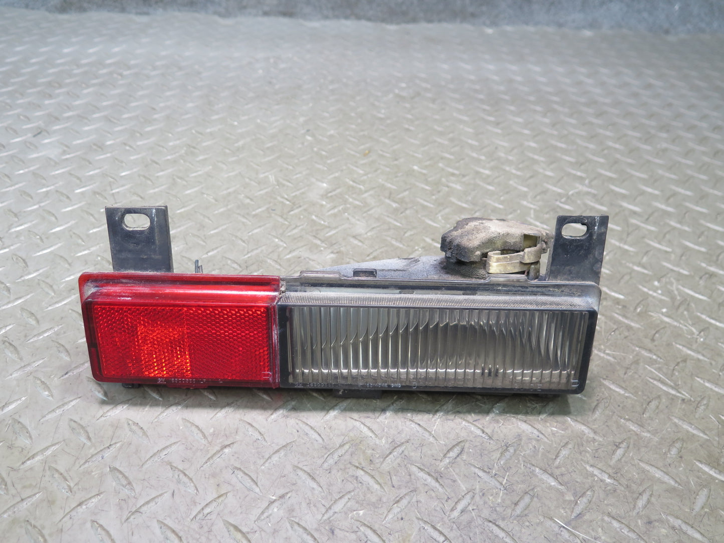 91-96 Chevrolet Corvette C4 Rear Left & Right Side Marker Light Lamp Set OEM