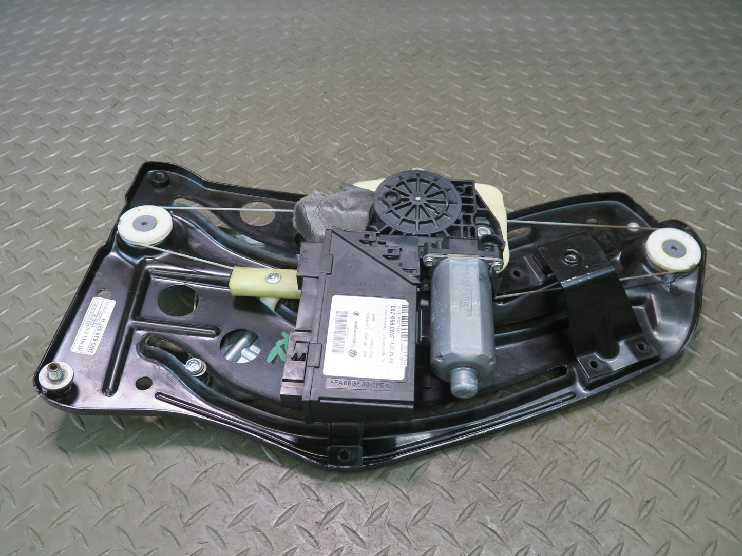 03-05 Bentley Continental GT Rear Left Window Regulator w Motor 3W0839397H