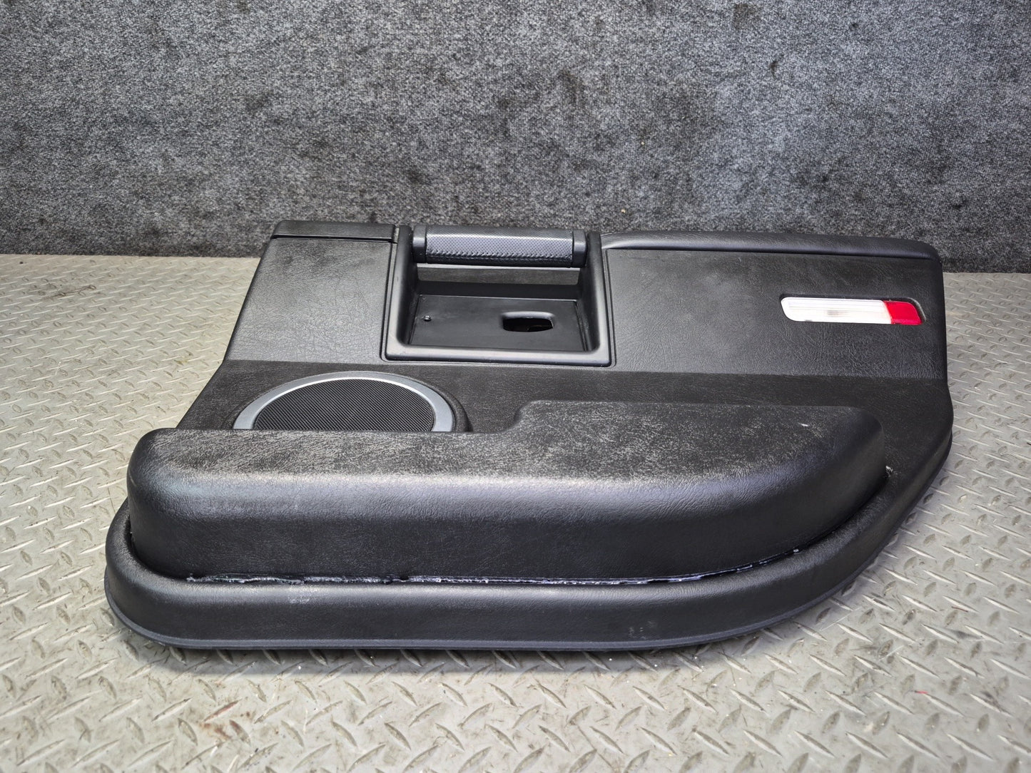 2005-2007 Hummer H2 Rear Right Side Door Interior Trim Cover Panel W/ Handle