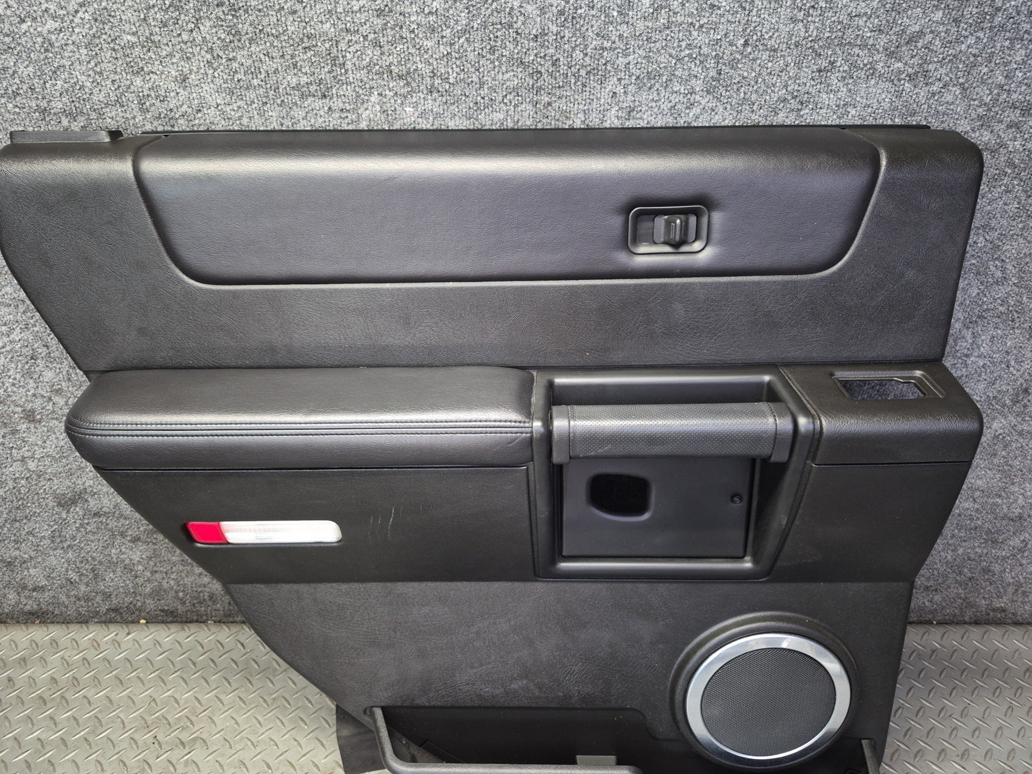2005-2007 Hummer H2 Rear Left Side Door Interior Trim Cover Panel W/ Handle