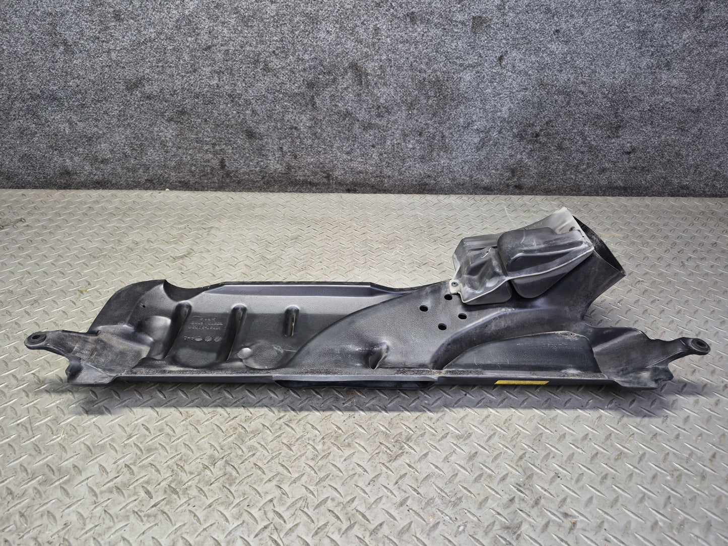 01-06 Lexus UCF30L LS430 Air Intake Cleaner Duct Pipe Vent Tube 17750-50030 OEM