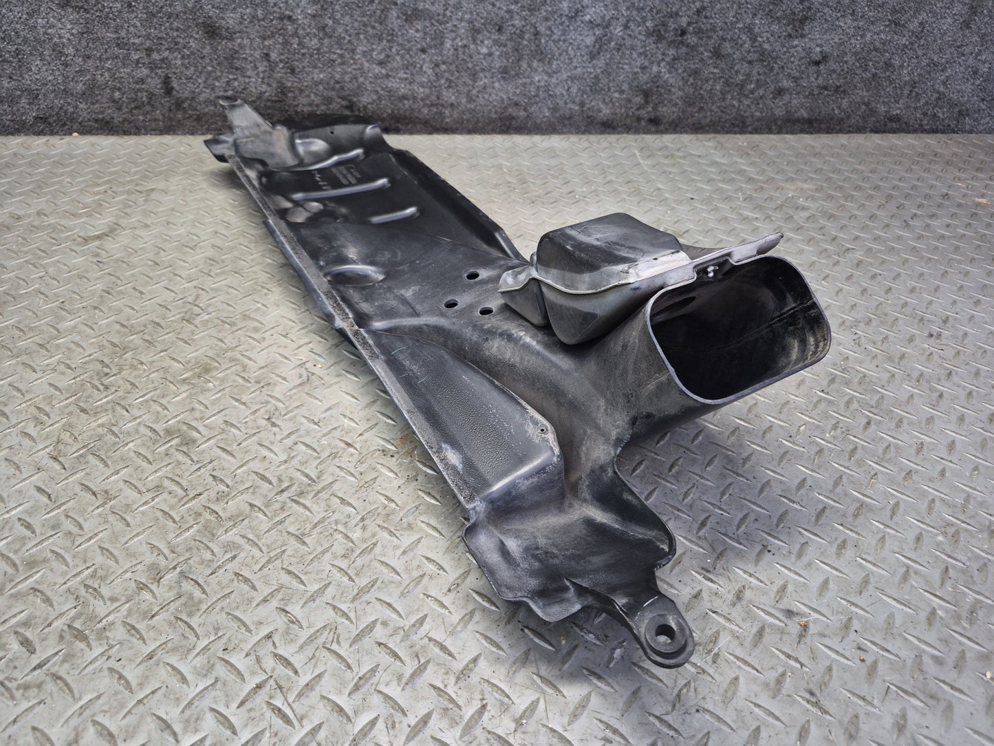 01-06 Lexus UCF30L LS430 Air Intake Cleaner Duct Pipe Vent Tube 17750-50030 OEM