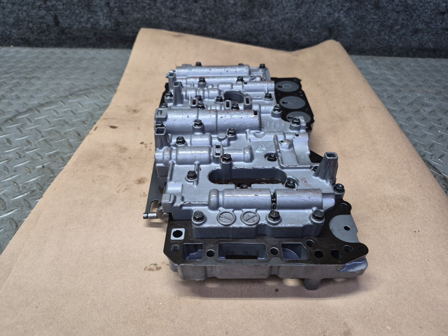 01-05 Lexus UZZ40L GS430 SC430 A650E Transmission Valve Body Mechatronic OEM
