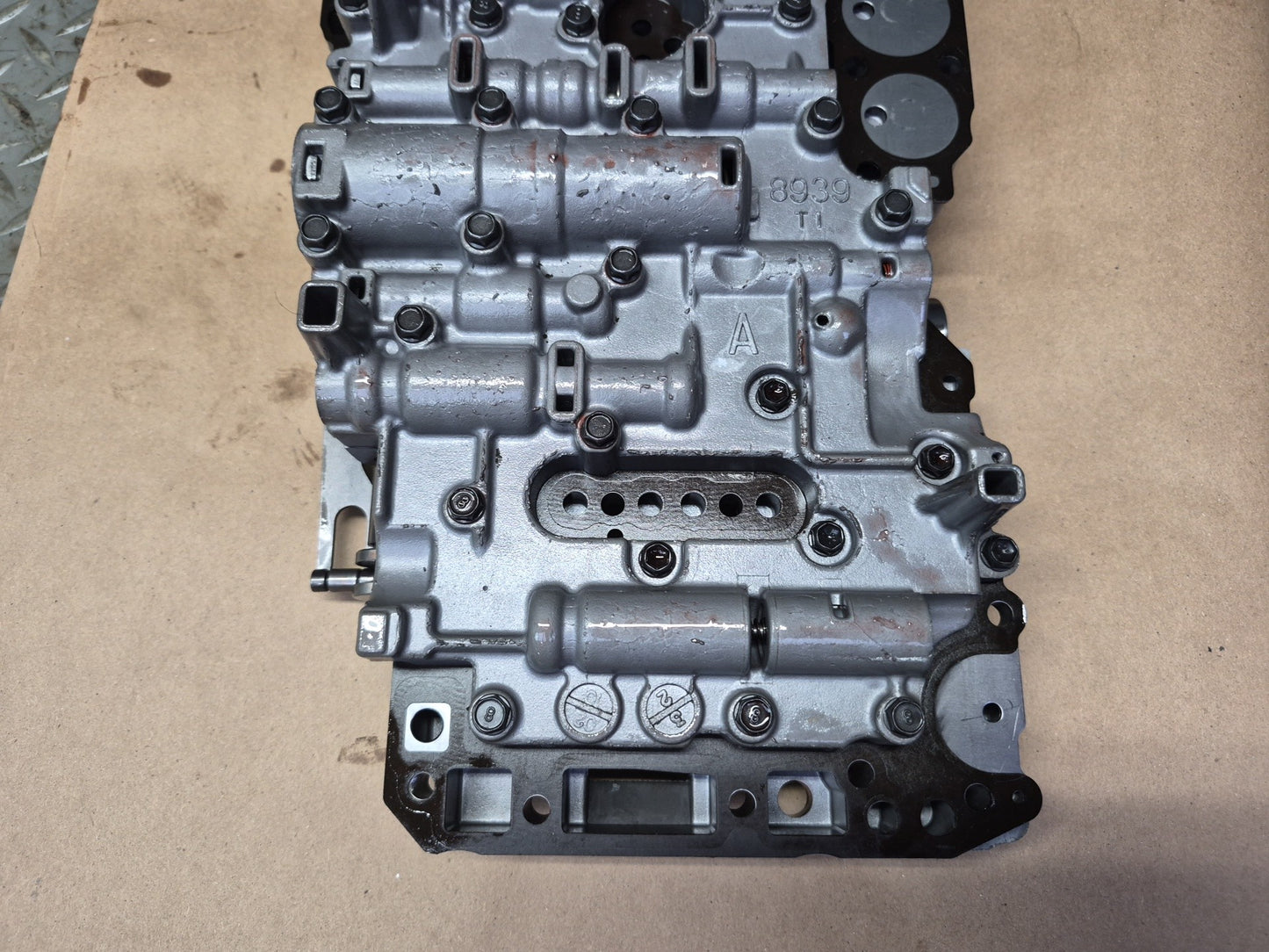 01-05 Lexus UZZ40L GS430 SC430 A650E Transmission Valve Body Mechatronic OEM