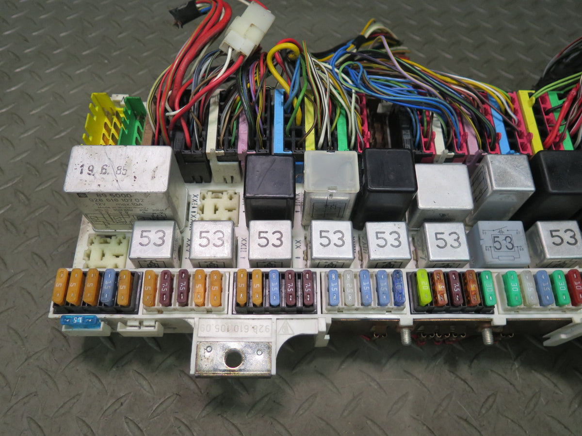 1986 Porsche 928 S Fuse Relay Box Module Unit