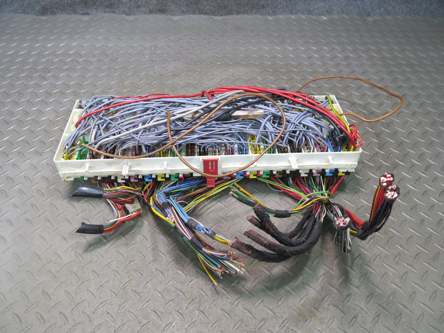 1986 Porsche 928 S Fuse Relay Box Module Unit