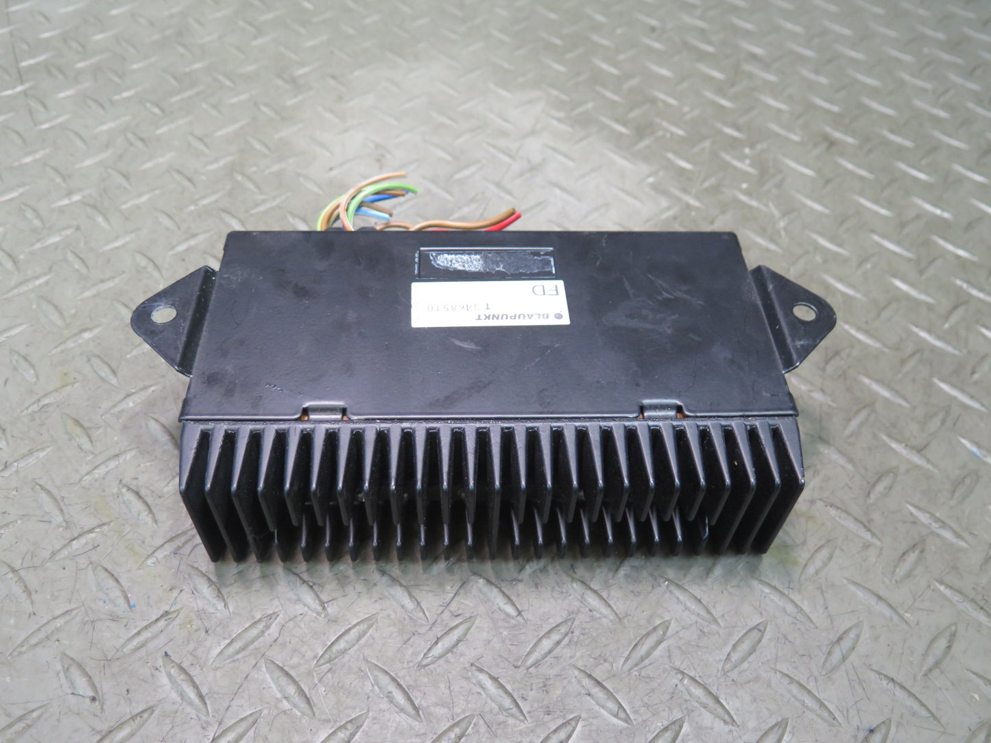 1986 Porsche 928 S Blaupunkt Quadro Booster BQB 80 Radio AMP Amplifier