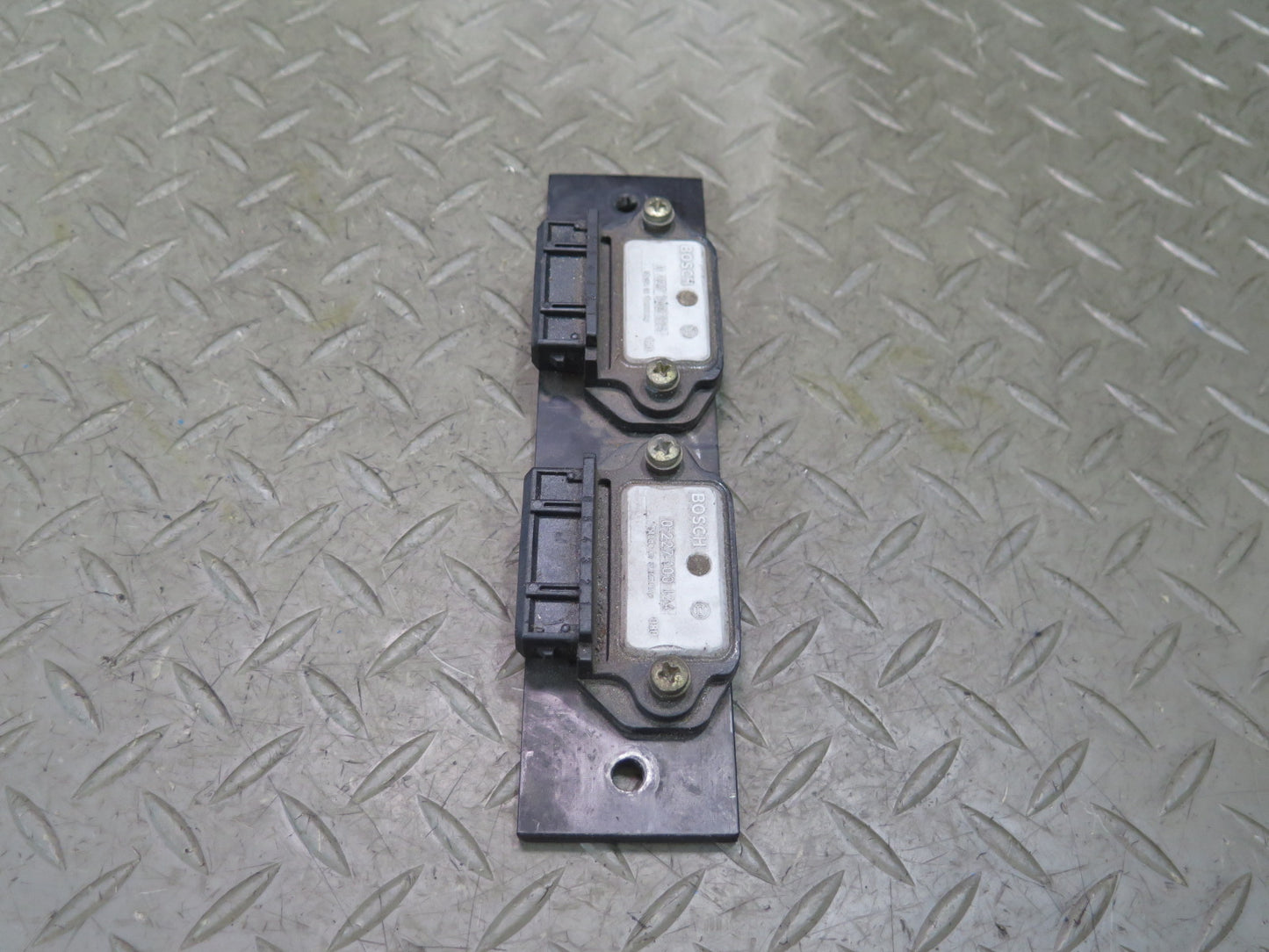 1985-1991 Porsche 928 S Engine Ignition Control Module Pair Assembly Bosch