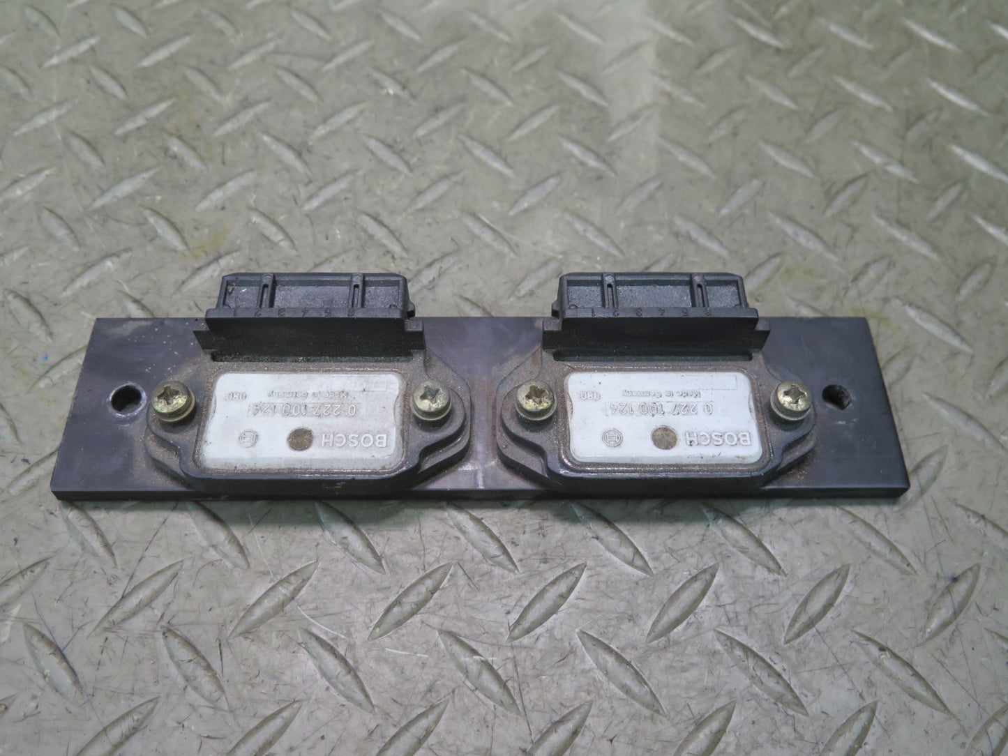 1985-1991 Porsche 928 S Engine Ignition Control Module Pair Assembly Bosch