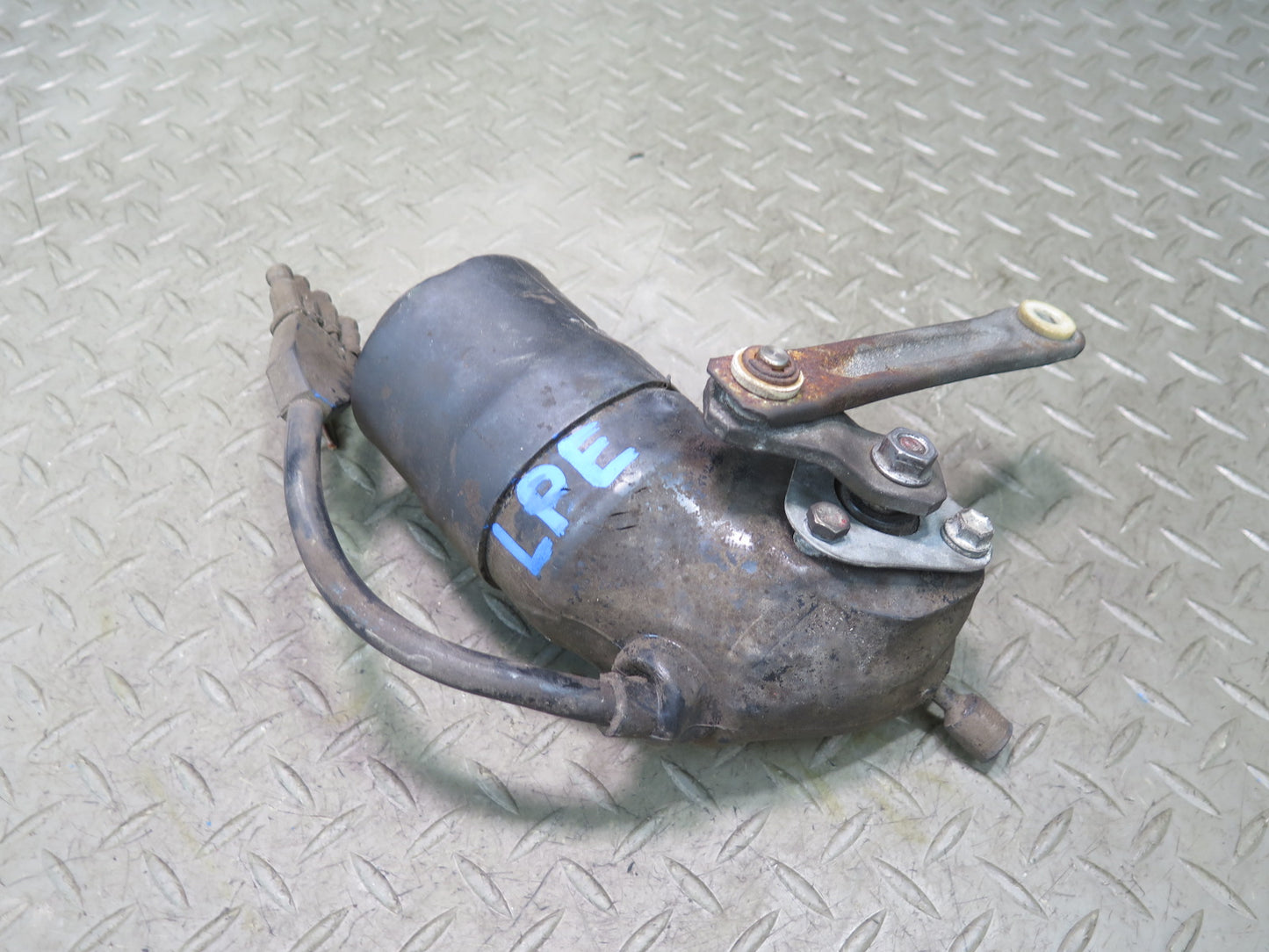 1984-1986 Porsche 928 Front Headlight Lamp Power Motor