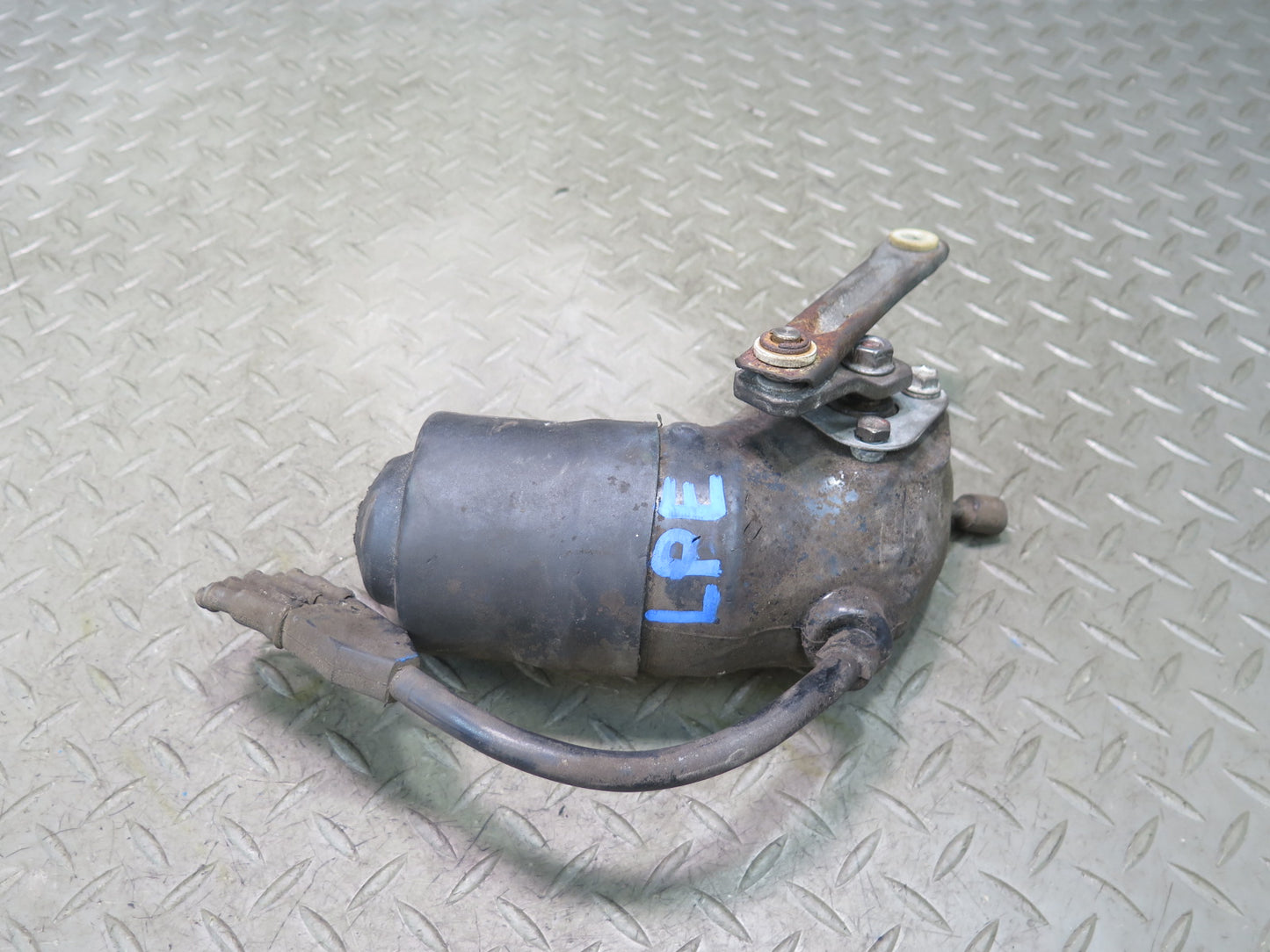 1984-1986 Porsche 928 Front Headlight Lamp Power Motor