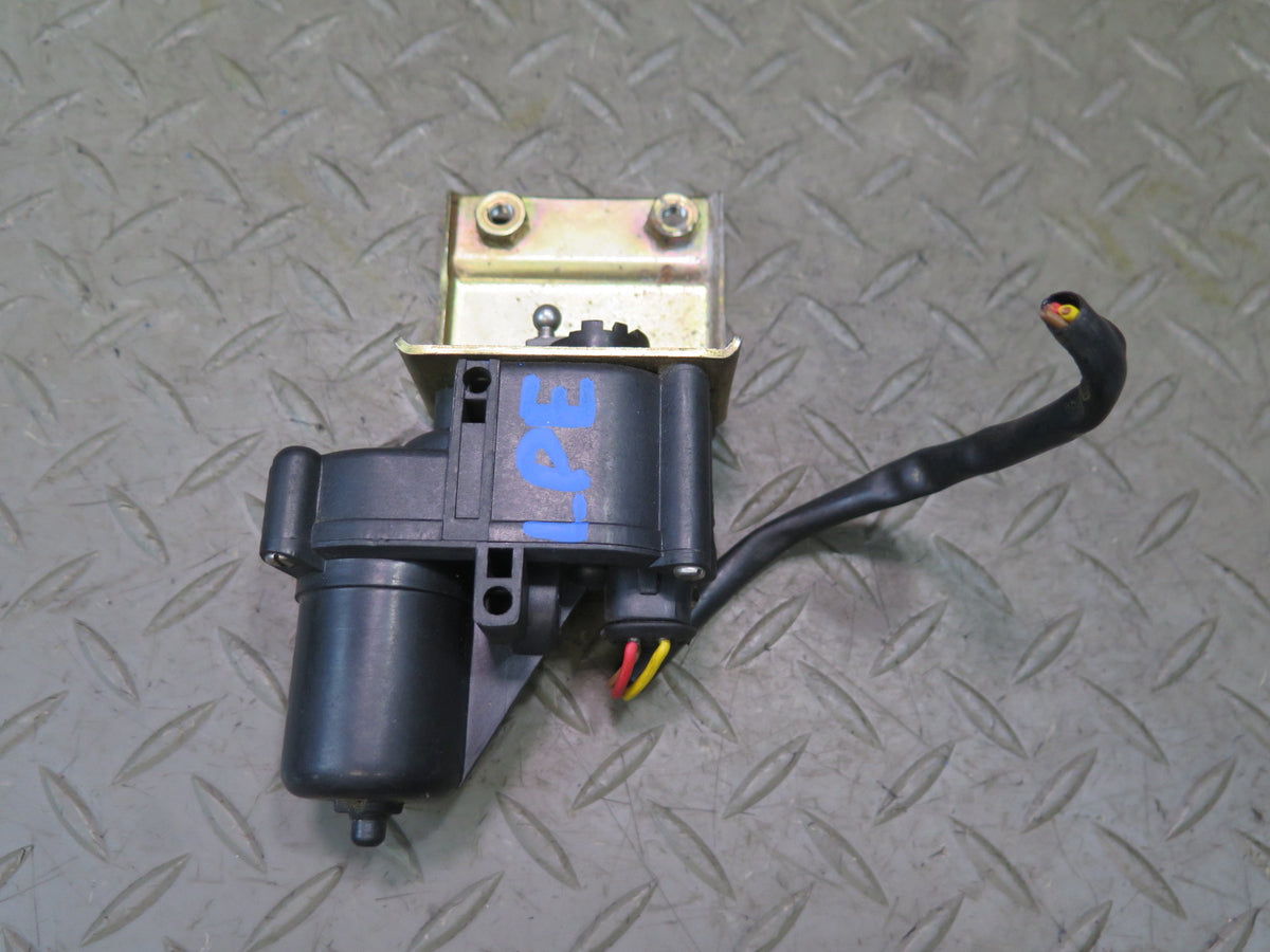 1984-1986 Porsche 928 Rear Trunk Hatch Lock Latch Receiver w Actuator Motor