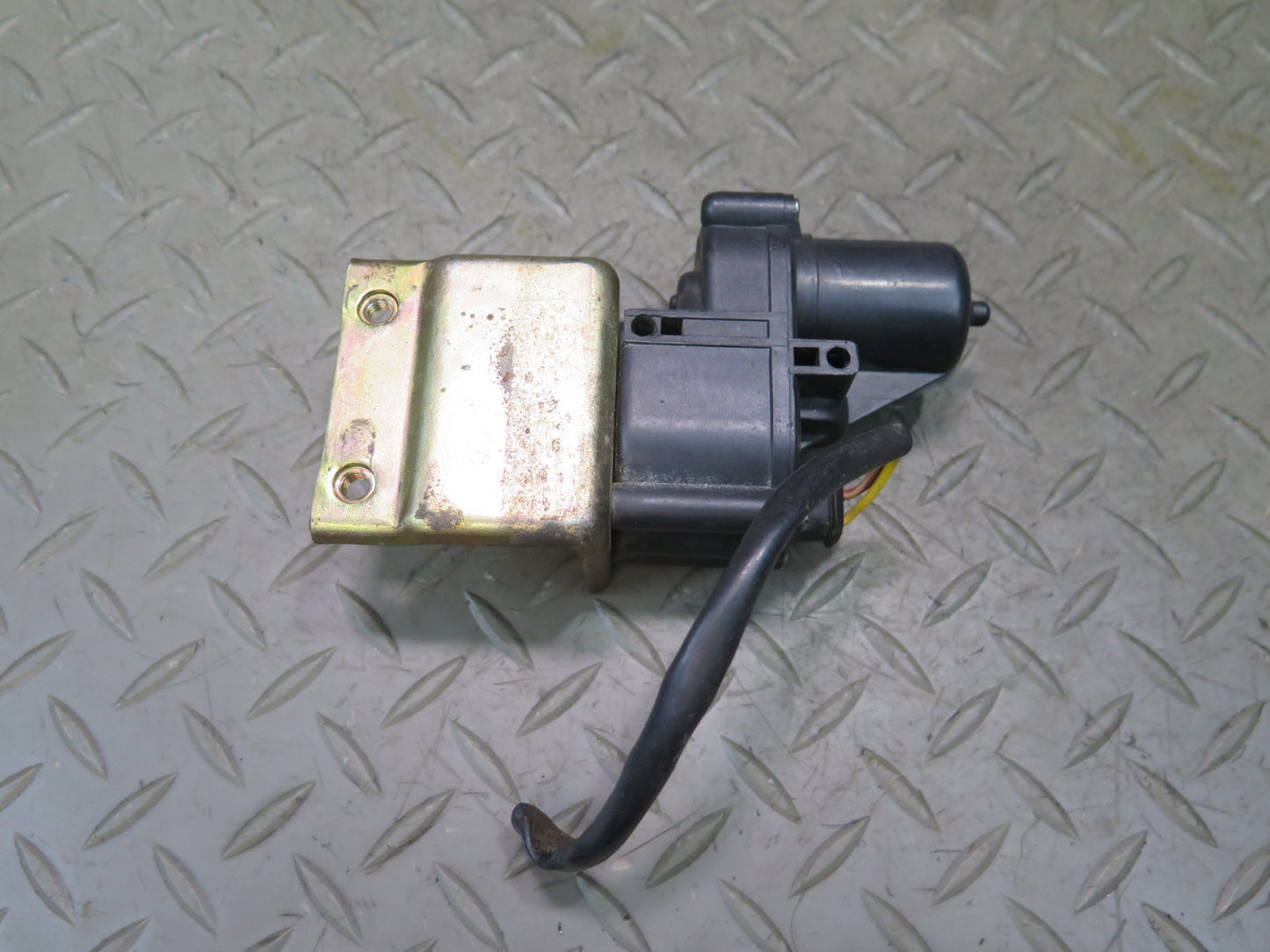 1984-1986 Porsche 928 Rear Trunk Hatch Lock Latch Receiver w Actuator Motor