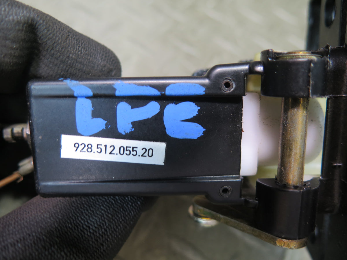 1984-1986 Porsche 928 Rear Trunk Hatch Lock Latch Receiver w Actuator Motor