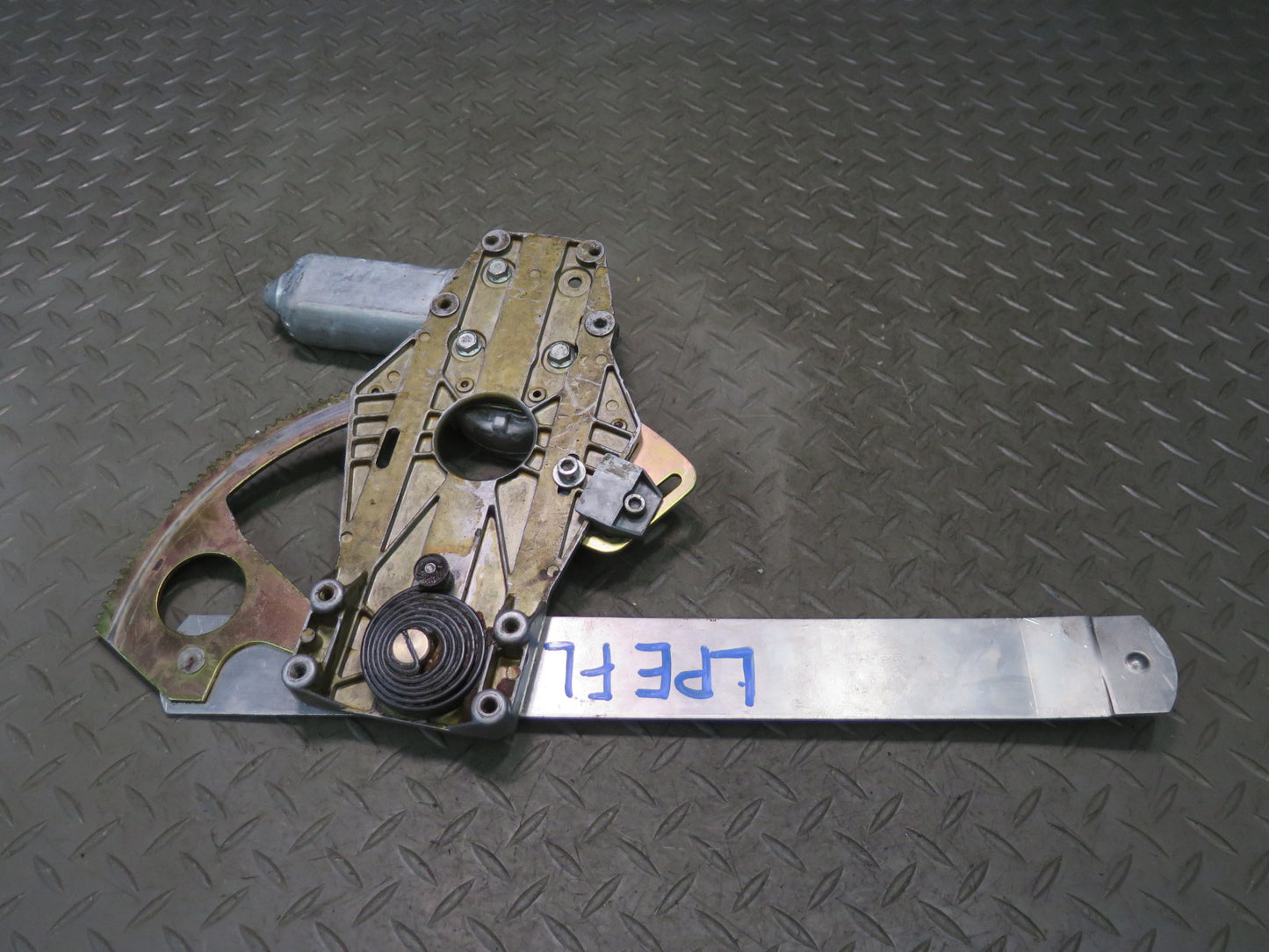 1984-1991 Porsche 928 Left Side Door Window Regulator W/ Motor