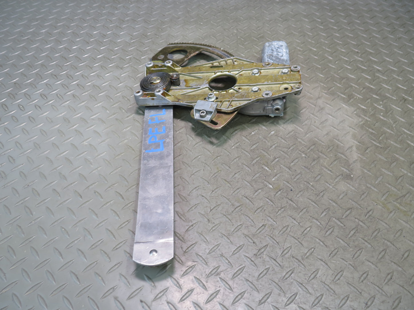1984-1991 Porsche 928 Left Side Door Window Regulator W/ Motor