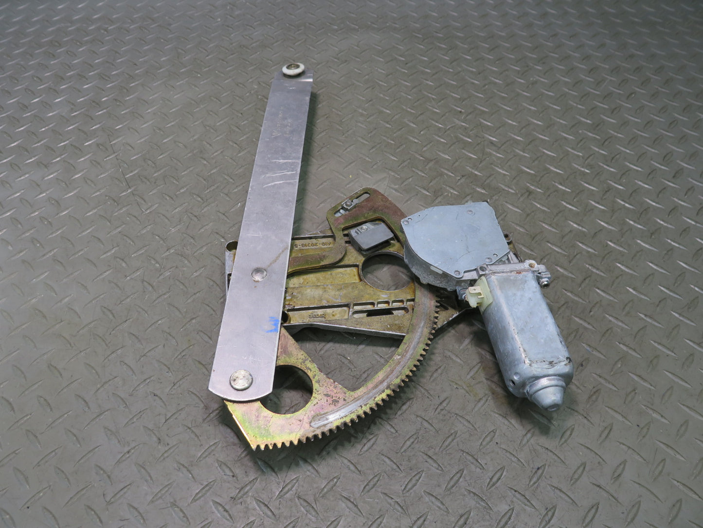 1984-1991 Porsche 928 Left Side Door Window Regulator W/ Motor
