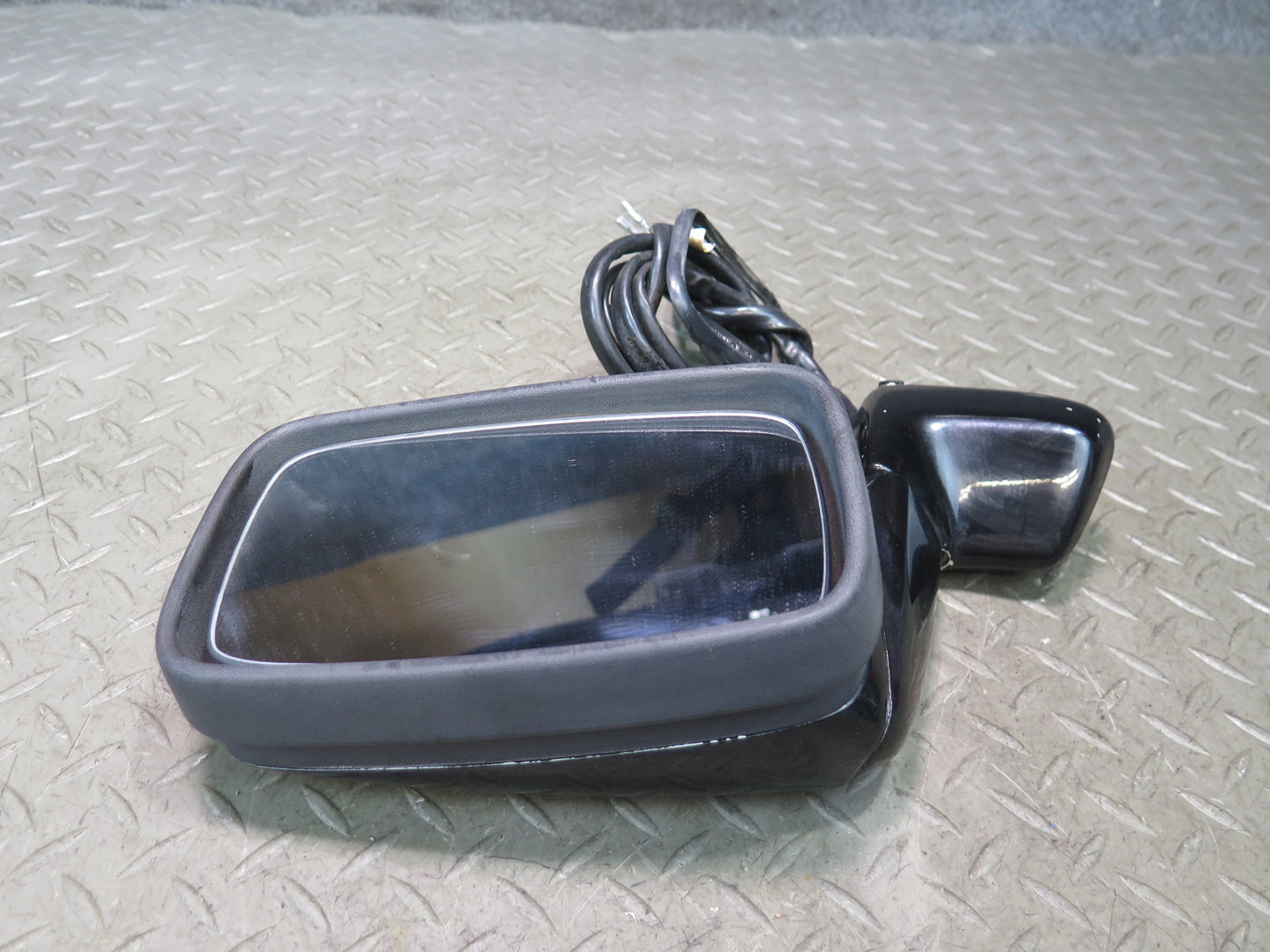 1984-1989 Porsche 928 Right Door Exterior Side View Power Mirror Black