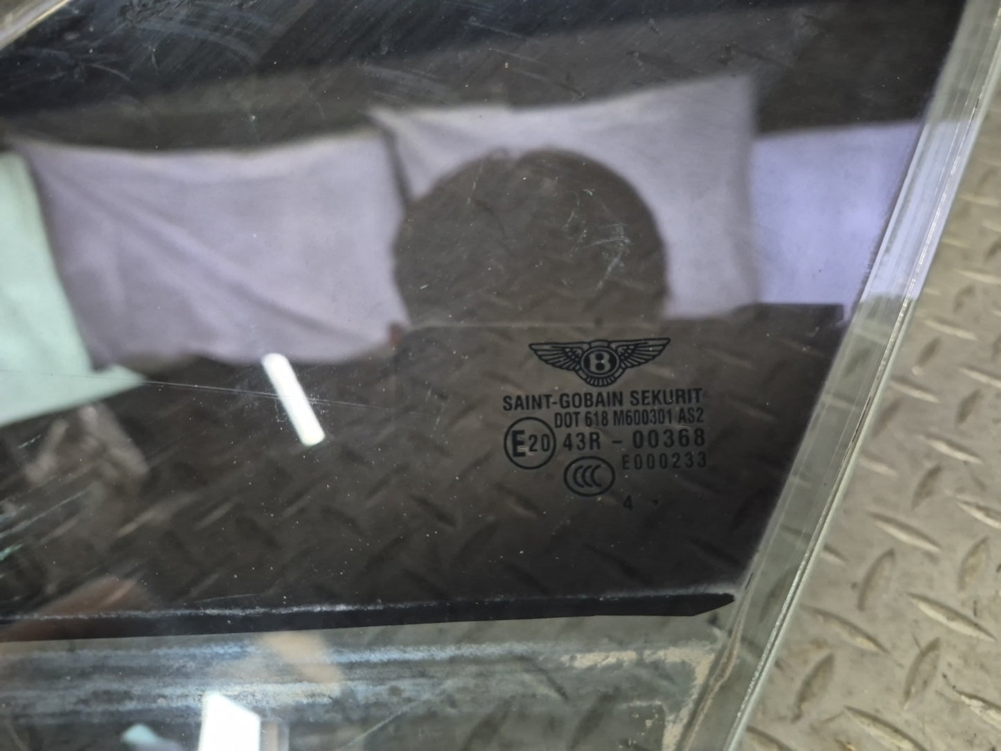 03-10 Bentley Continental GT Coupe Left Door Vent Glass Window