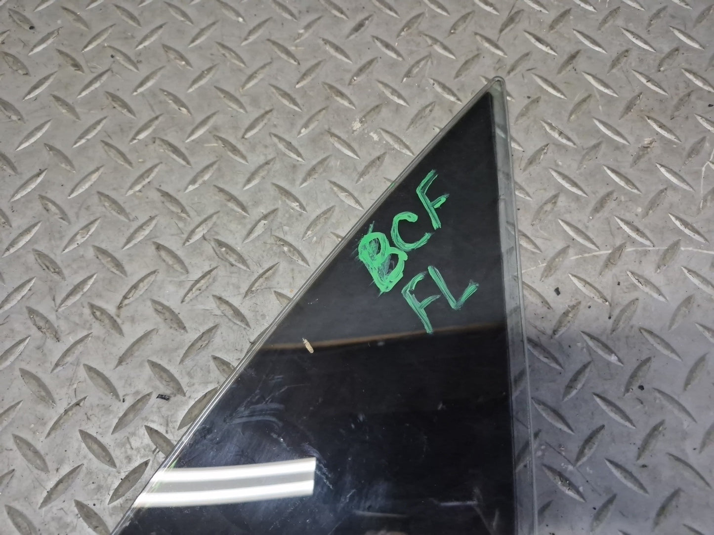 03-10 Bentley Continental GT Coupe Left Door Vent Glass Window