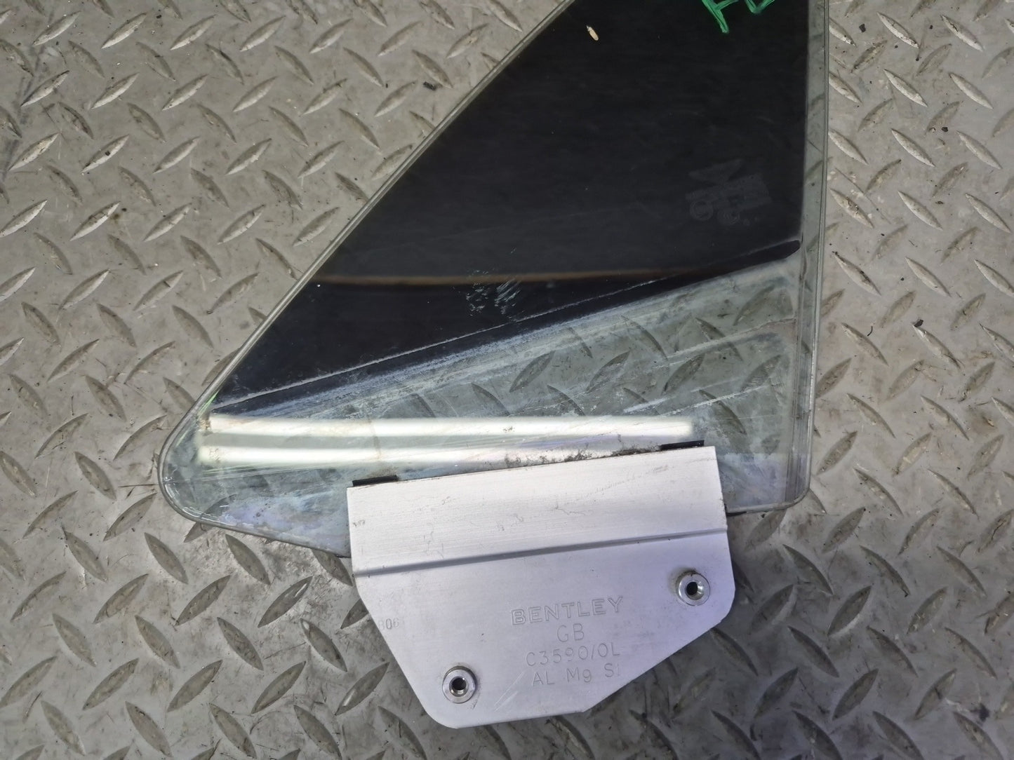 03-10 Bentley Continental GT Coupe Left Door Vent Glass Window
