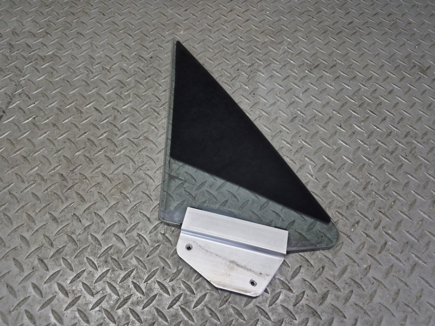 03-10 Bentley Continental GT Coupe Left Door Vent Glass Window