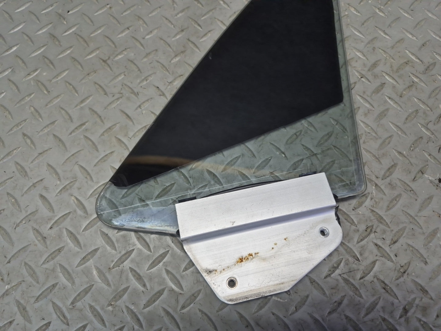 03-10 Bentley Continental GT Coupe Right Door Vent Glass Window