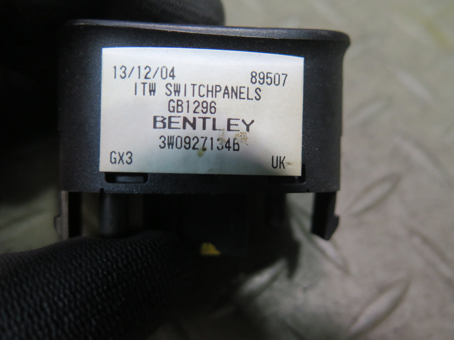 03-10 Bentley Continental GT PDC Trip EST Stability Control Button Switch