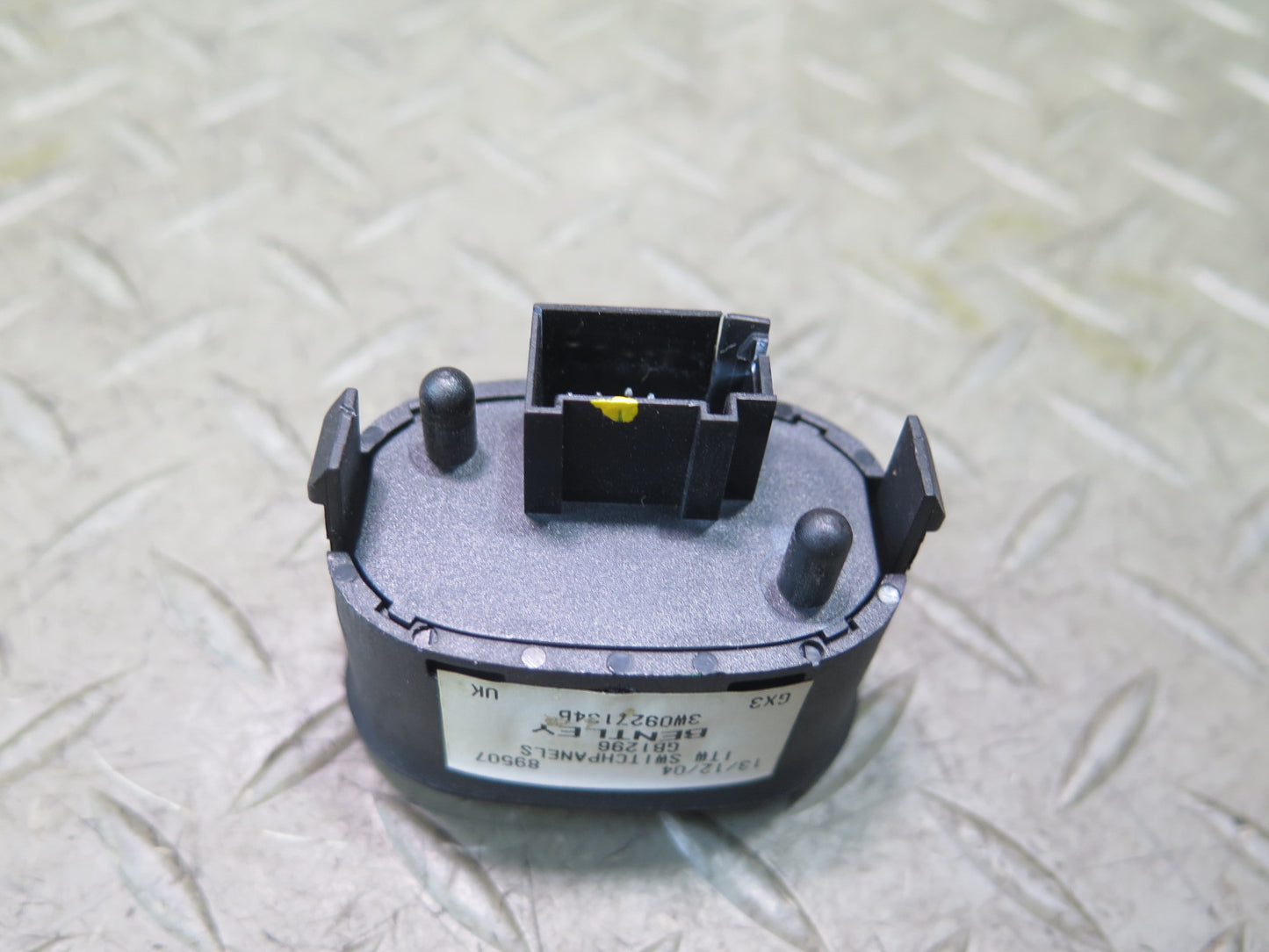 03-10 Bentley Continental GT PDC Trip EST Stability Control Button Switch