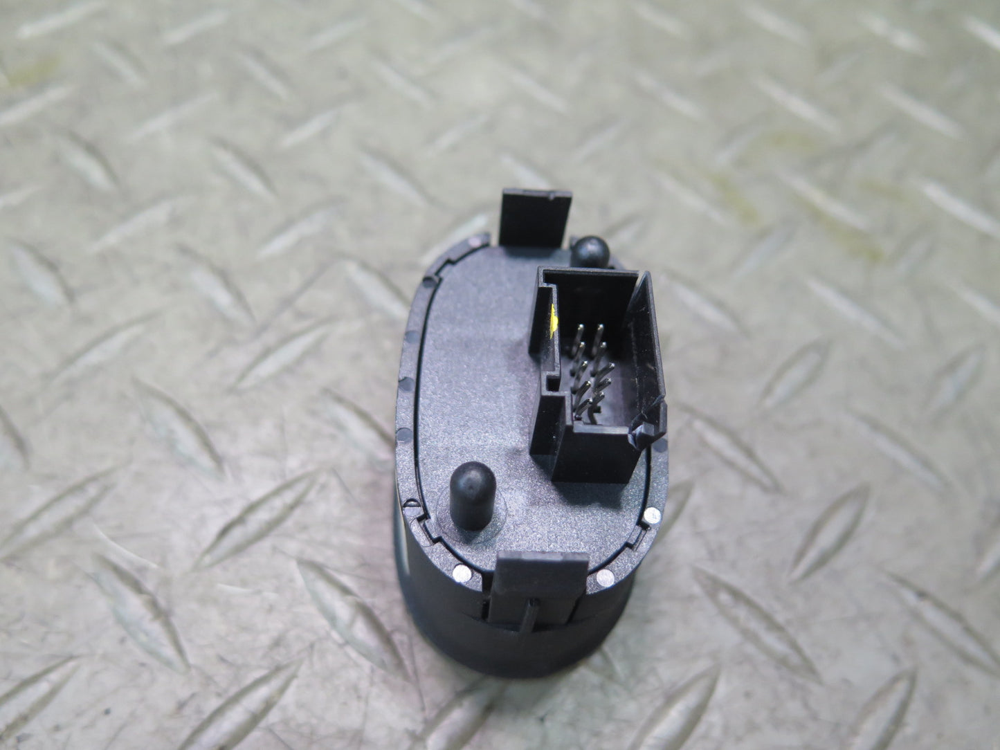 03-10 Bentley Continental GT PDC Trip EST Stability Control Button Switch