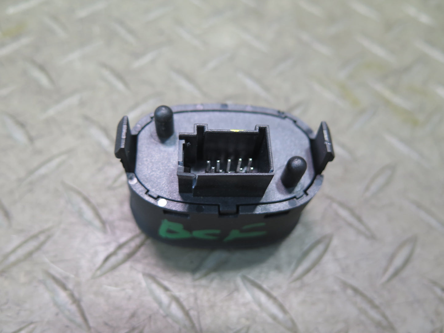 03-10 Bentley Continental GT PDC Trip EST Stability Control Button Switch