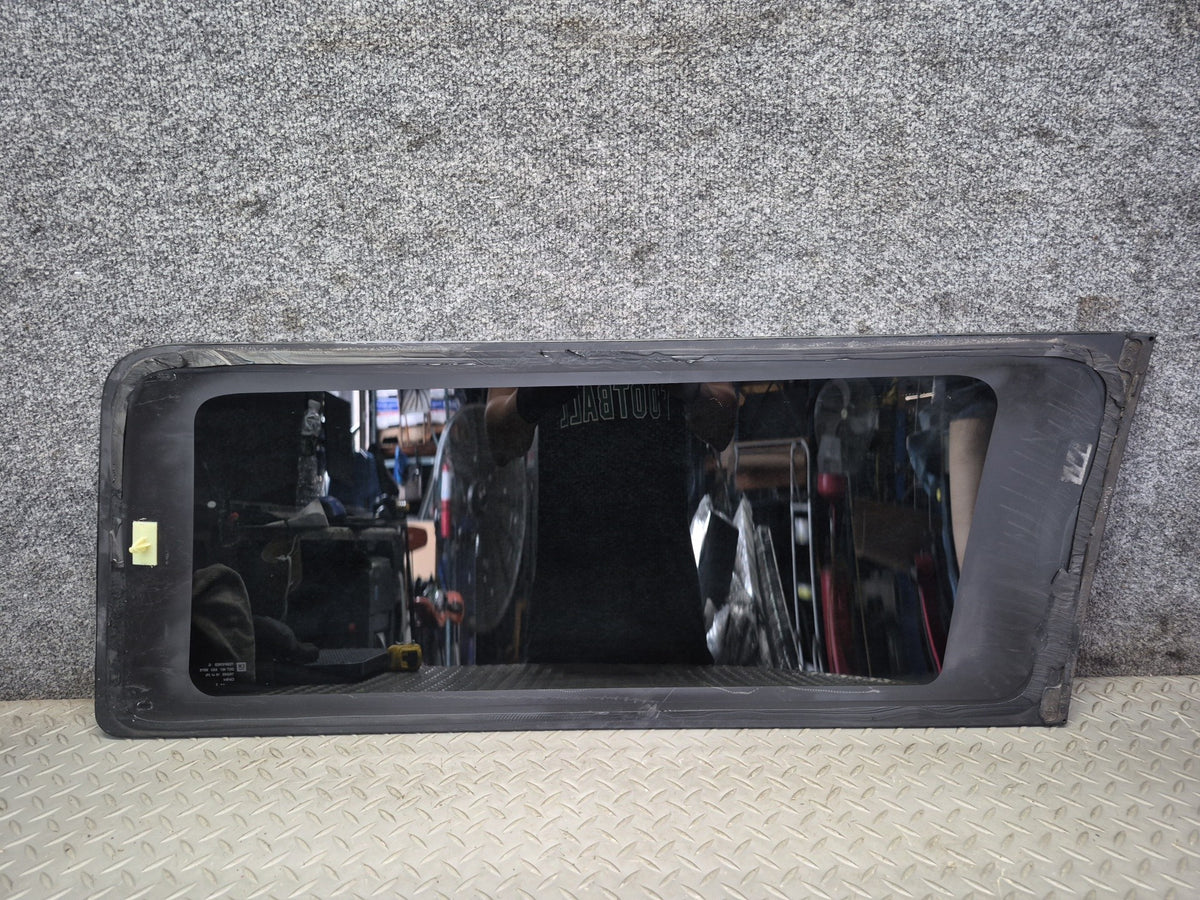 2003-2007 Hummer H2 Rear Left Quarter Glass Window