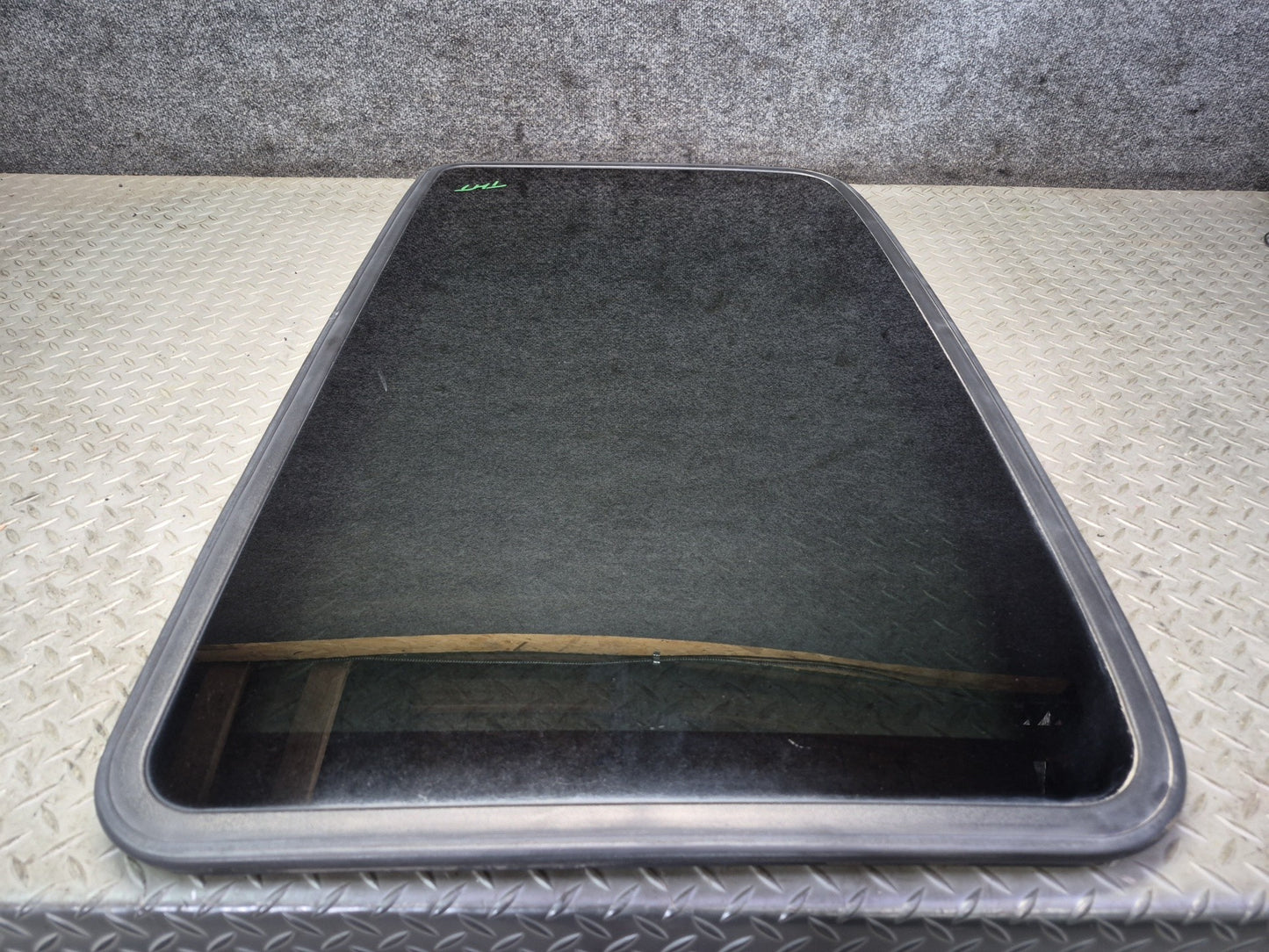2003-2009 Hummer H2 Sunroof Glass  Window Panel